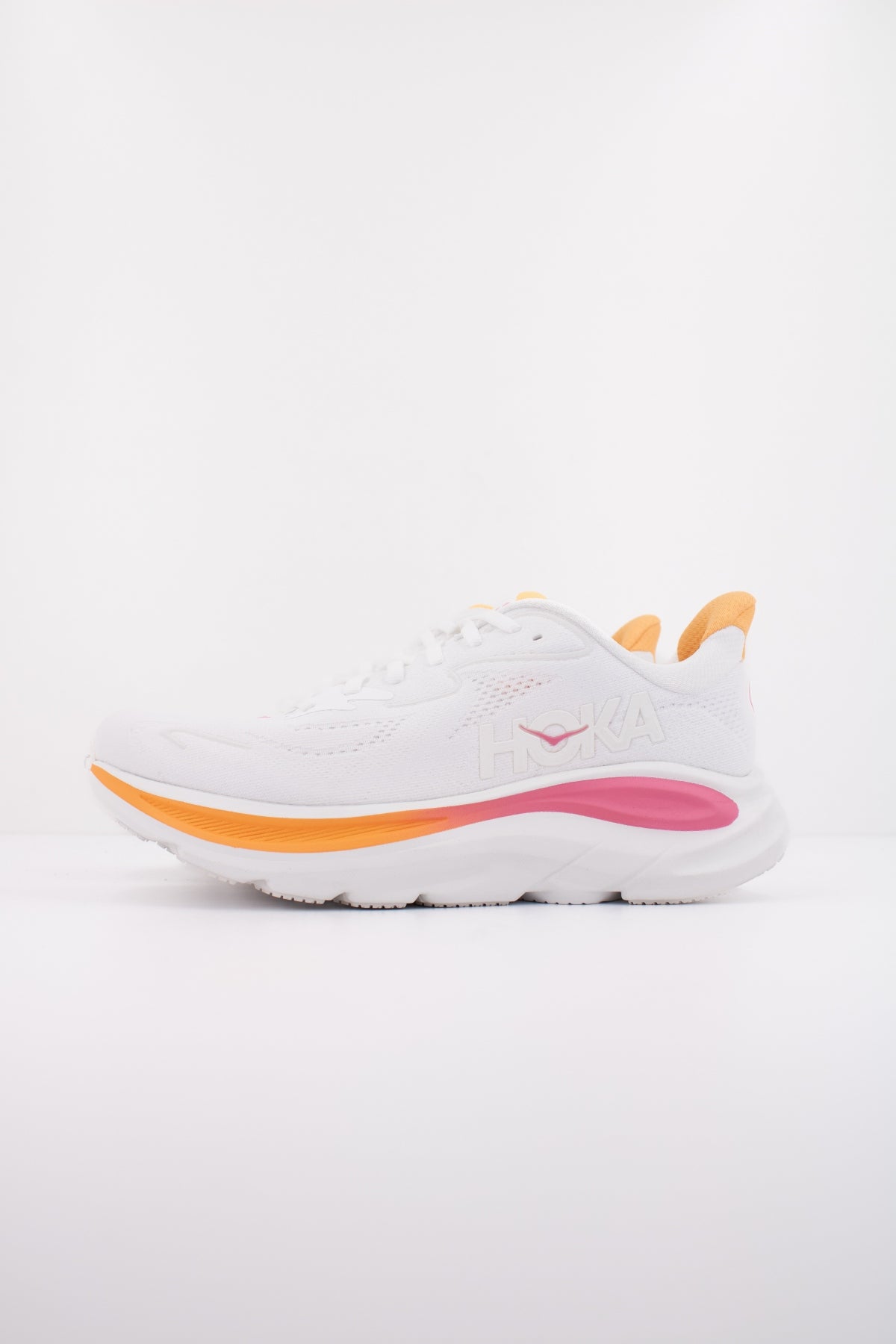 HOKA W CLIFTON en color BLANCO (1)