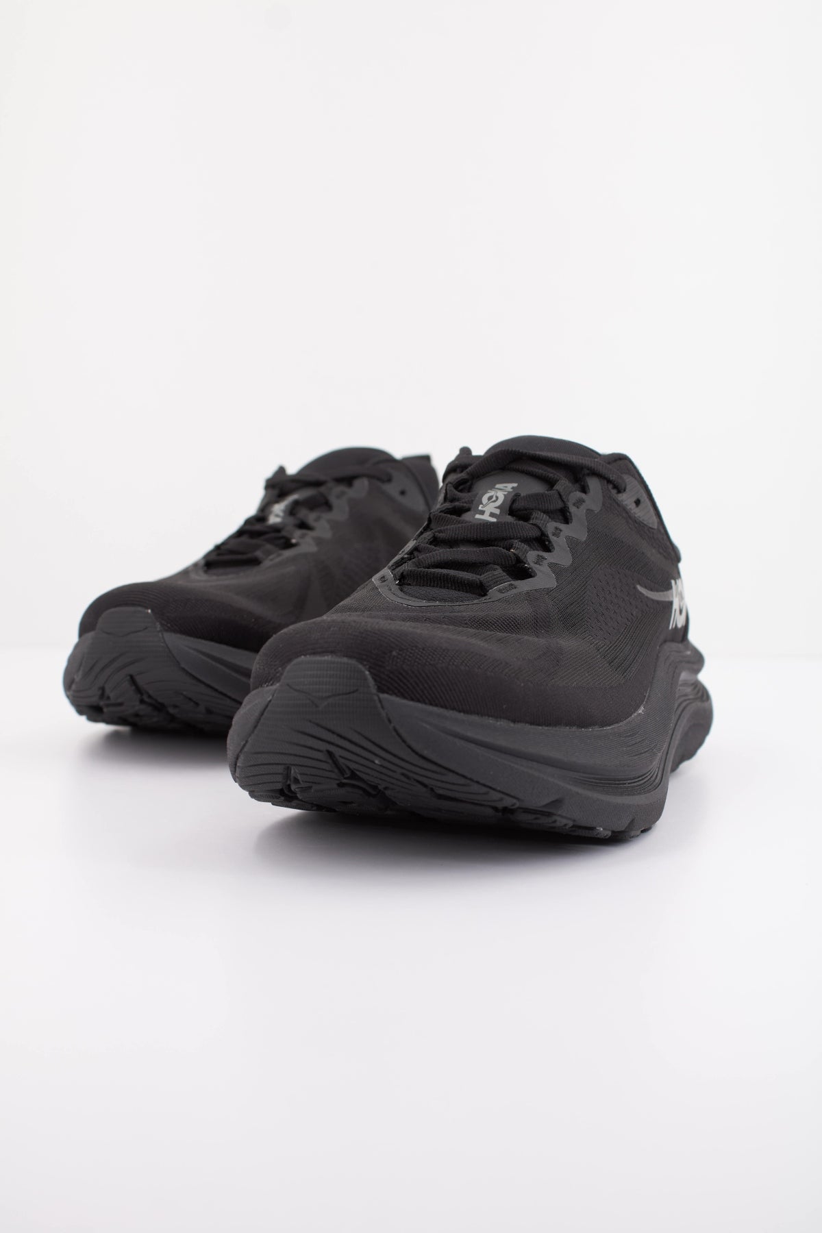 HOKA KAWANA en color NEGRO (2)