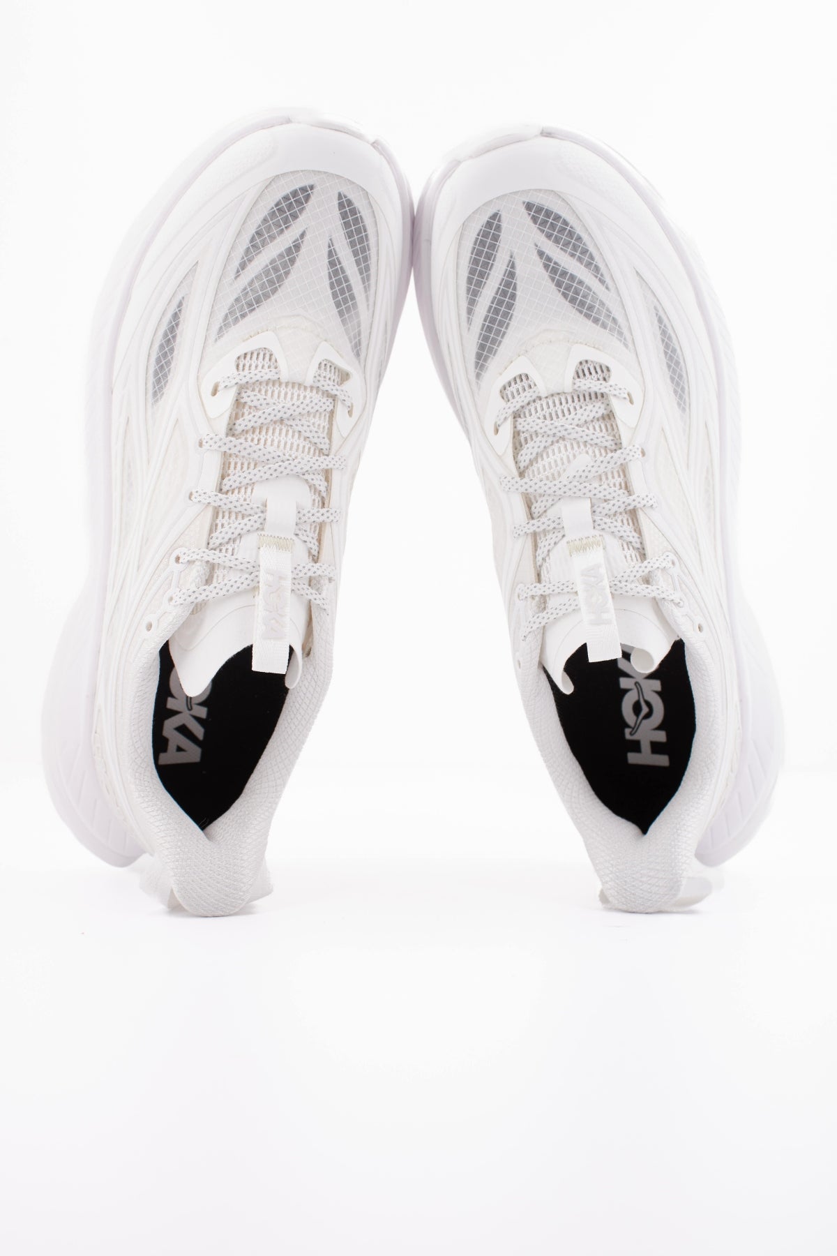 HOKA W MACH REMASTER en color BLANCO (3)