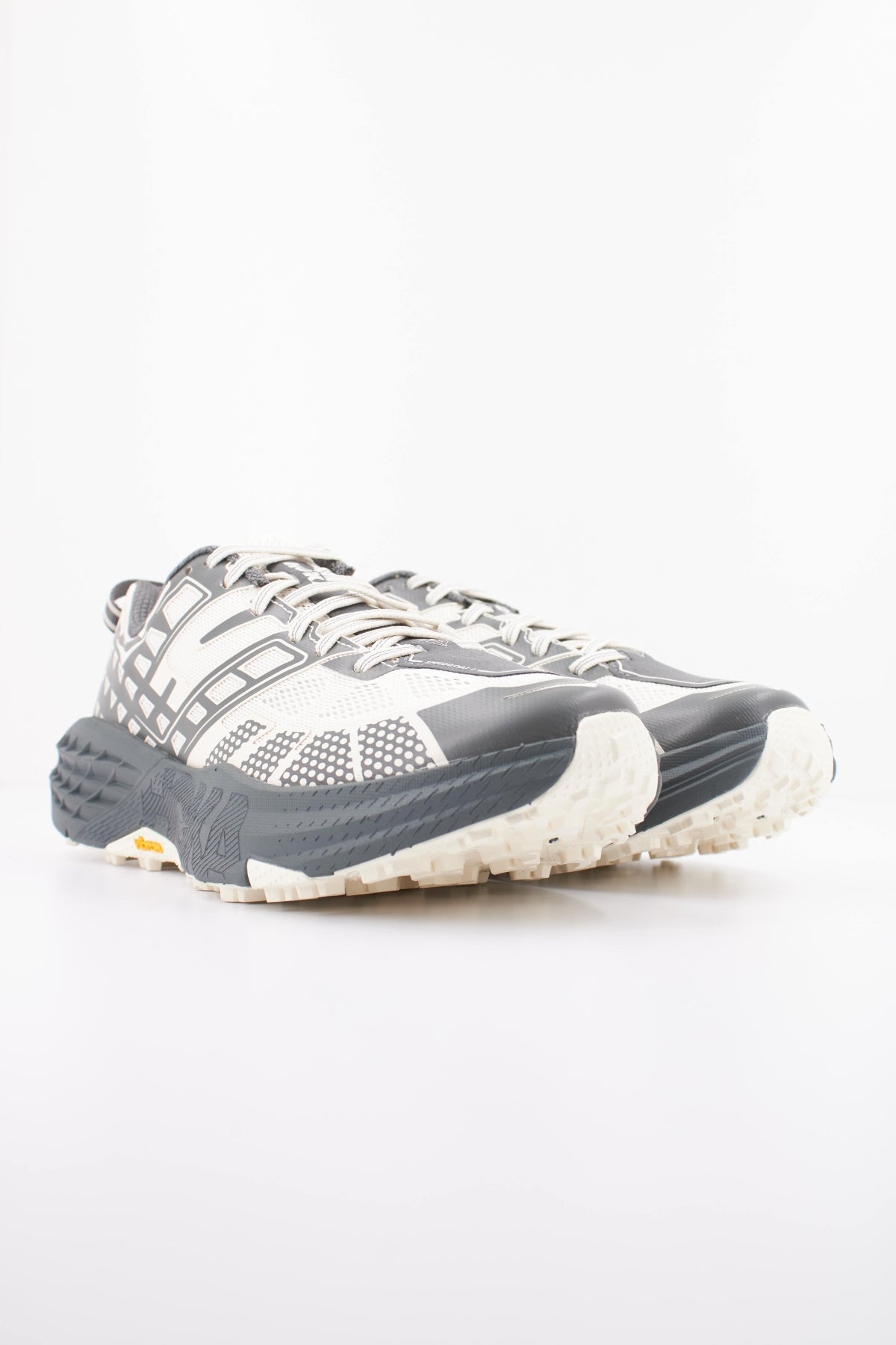 HOKA HO en color BLANCO (2)