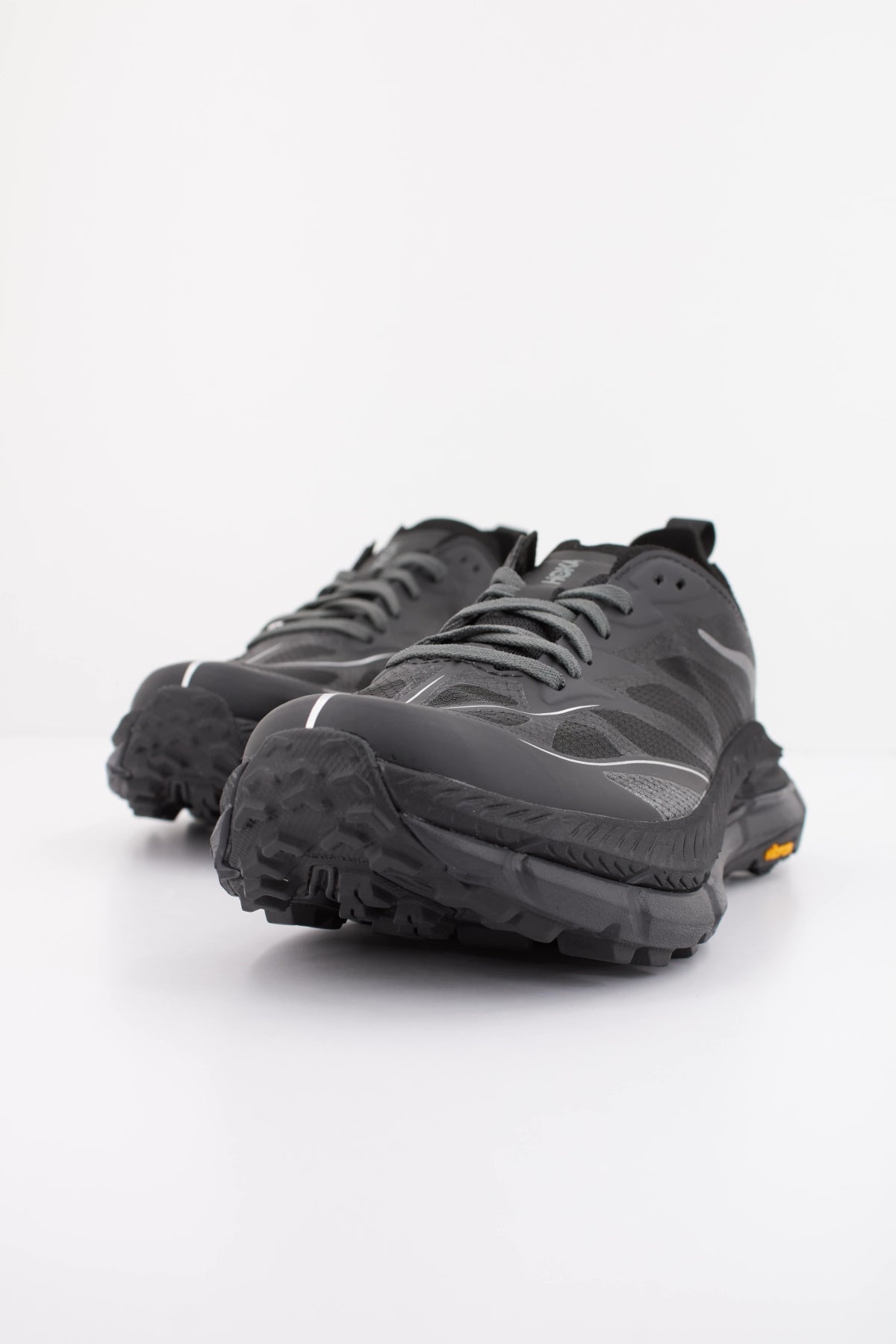HOKA ZAPATILLA U MAFATE SPEED en color NEGRO (2)