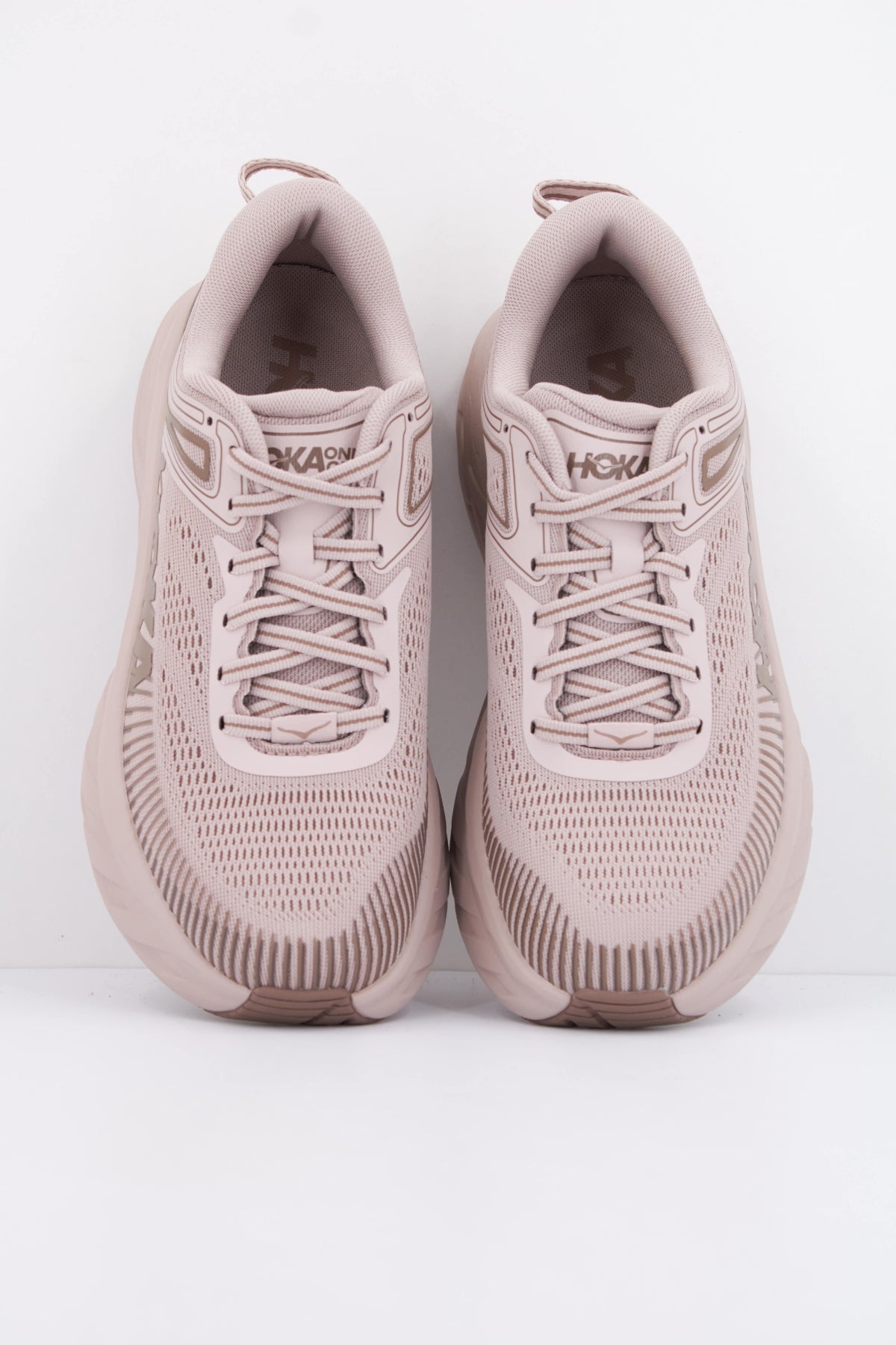 HOKA W BONDI en color ROSA (3)