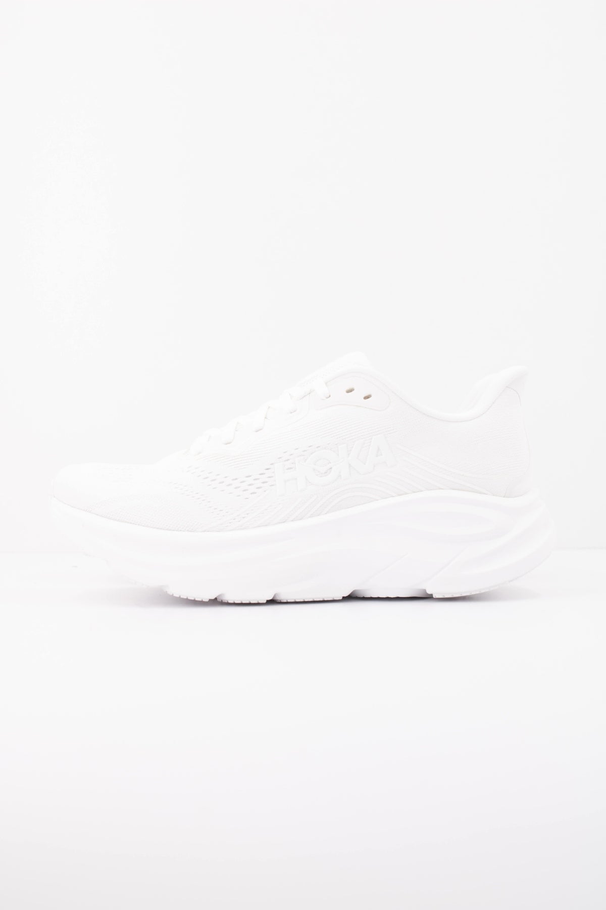 HOKA HO ZAPATILLA W CLIFTON en color BLANCO (1)
