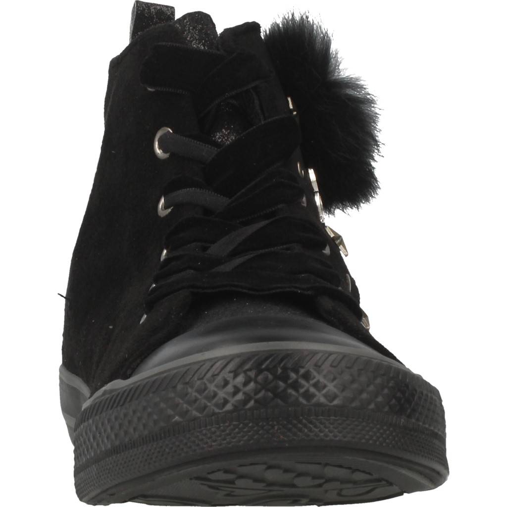 LULU POM POM en color NEGRO (6)