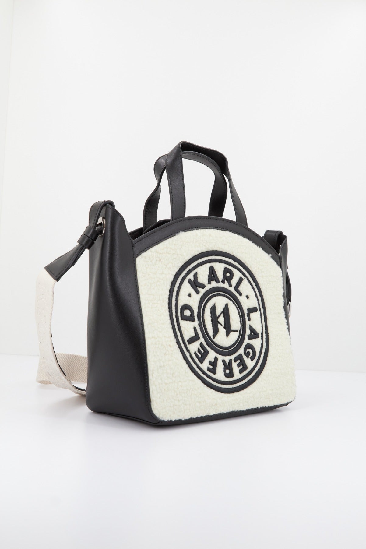 KARL LAGERFELD K/CIRCLE SM TOTE SHEARLING en color BLANCO (2)