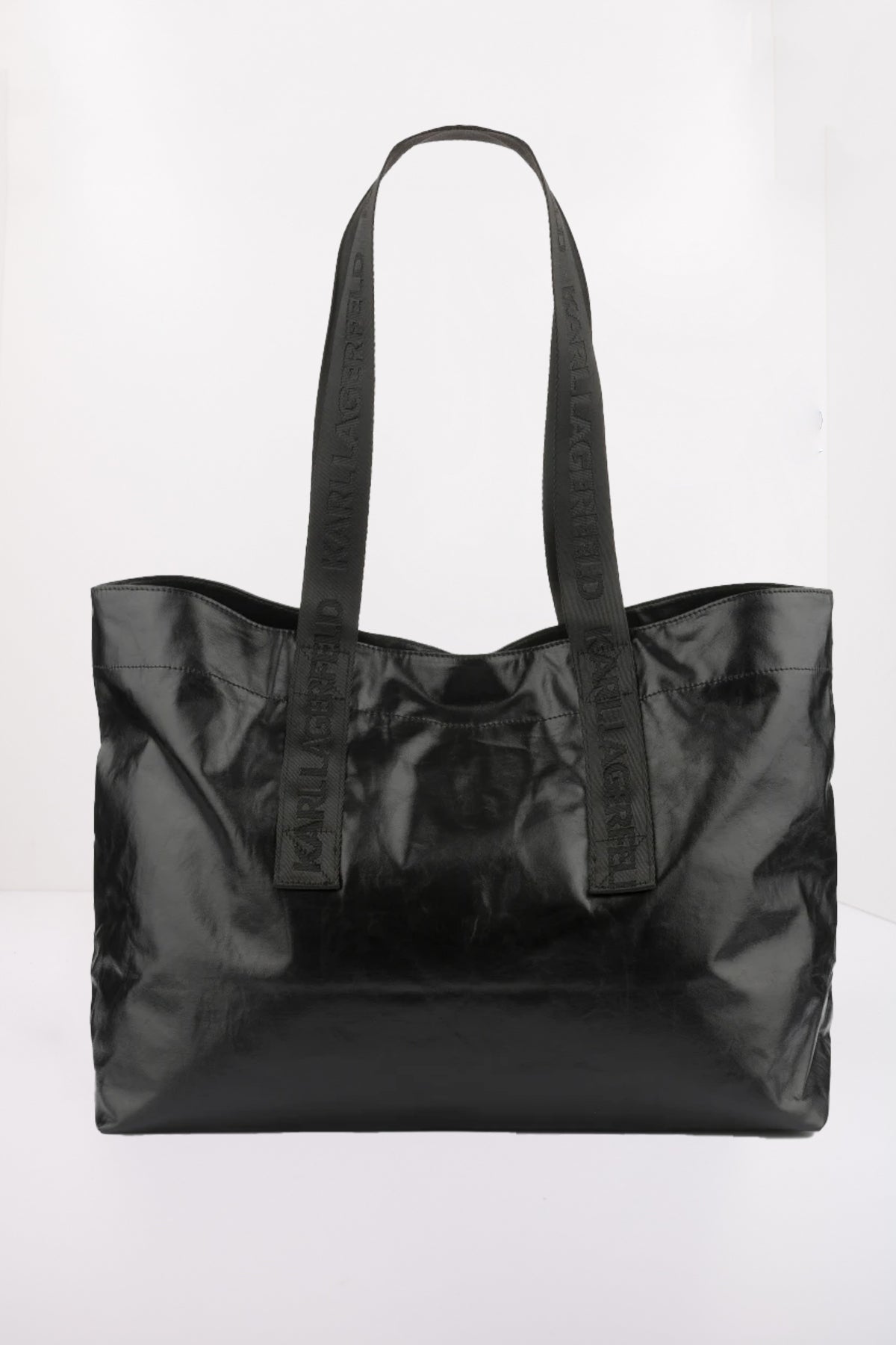 KARL LAGERFELD K/ESSENTIAL COATED SHOPPER en color NEGRO (3)