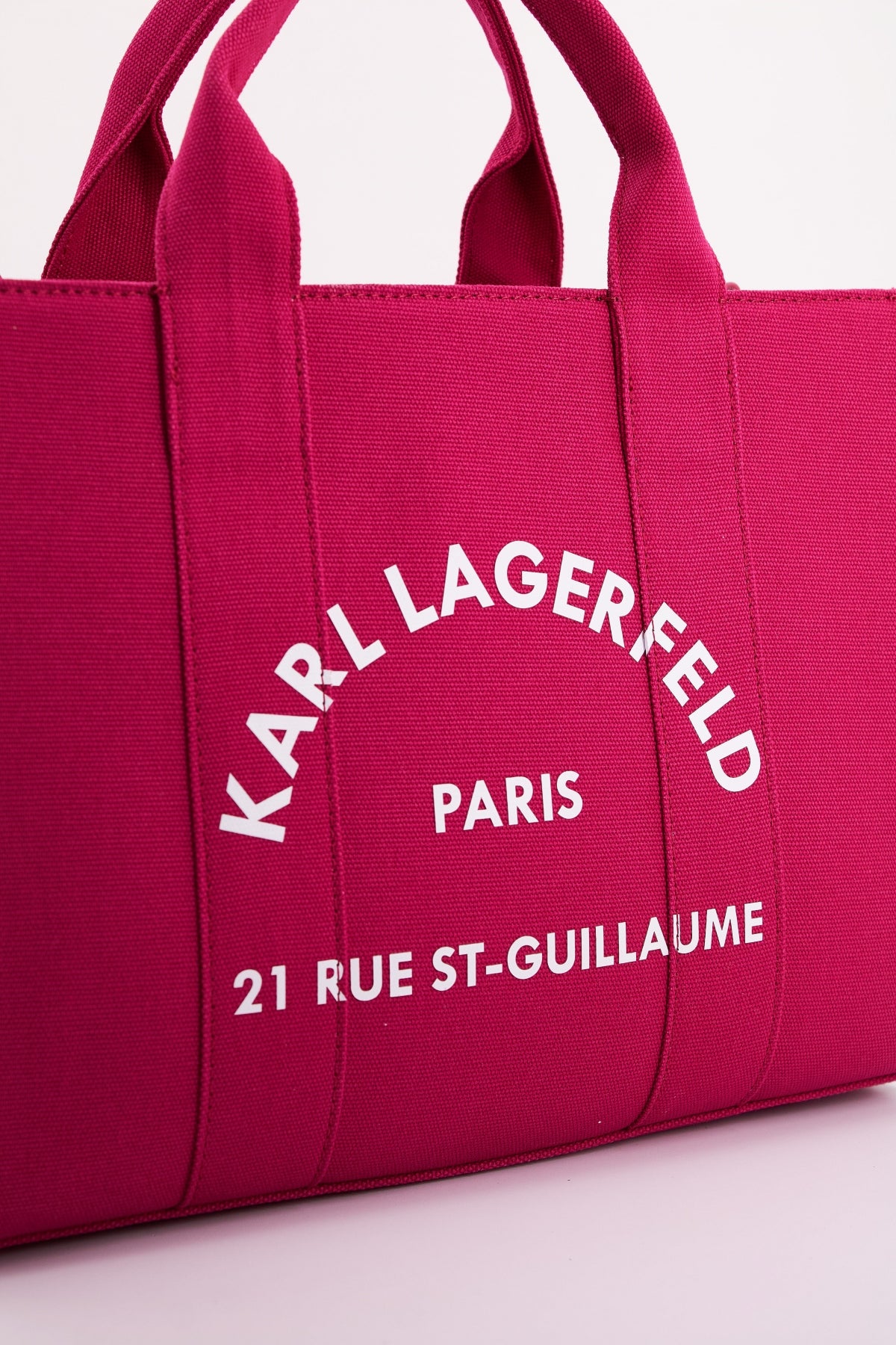 KARL LAGERFELD RSG SQUARE MEDIUM TOTE en color ROJO (4)