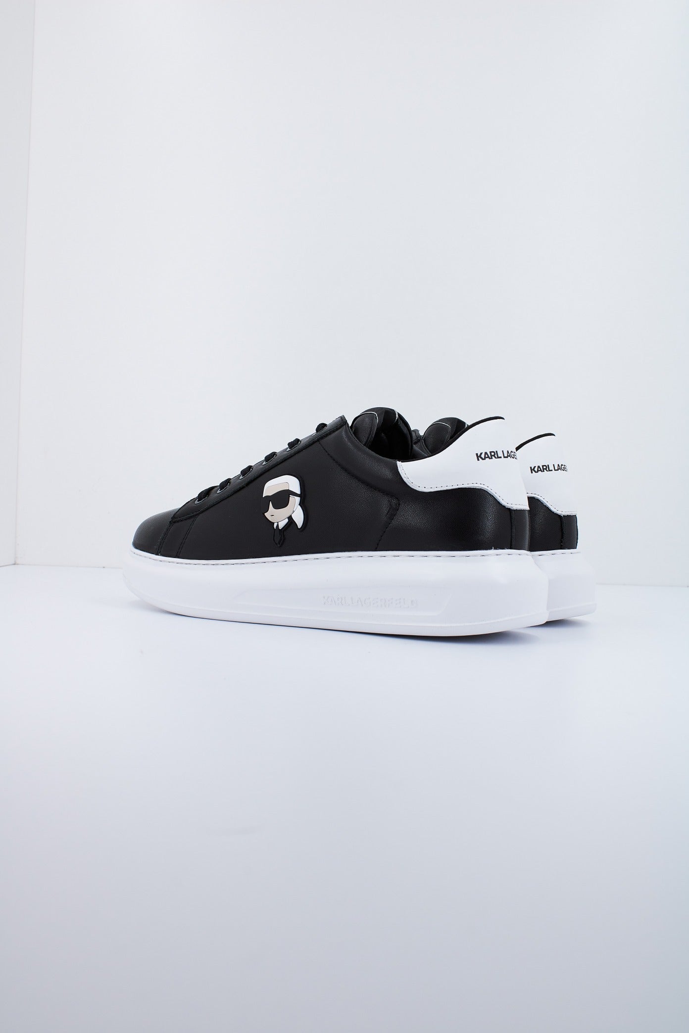 KARL LAGERFELD KAPRI MENS KARL NFT LO LAC en color NEGRO (3)