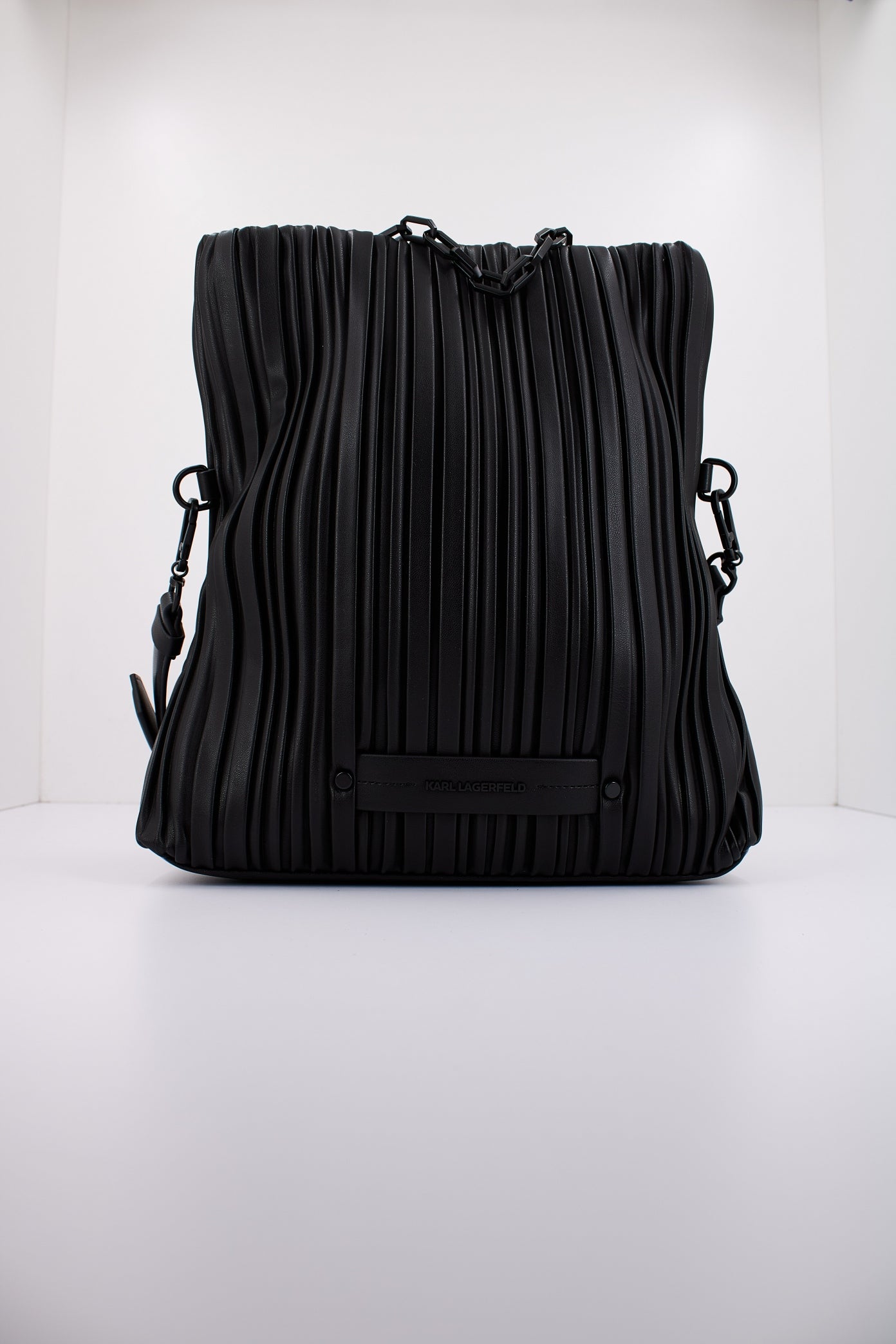 KARL LAGERFELD KUSIONS SM FOLDED TOTE en color NEGRO (2)