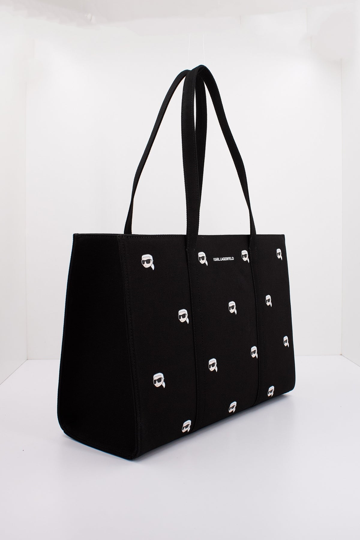 KARL LAGERFELD K/IKONIK , KARL AOP SHOP en color NEGRO (1)