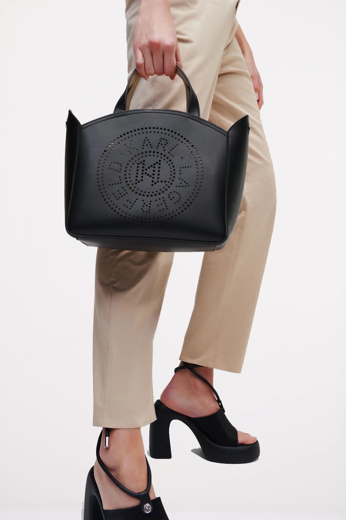 KARL LAGERFELD K/CIRCLE en color NEGRO (4)