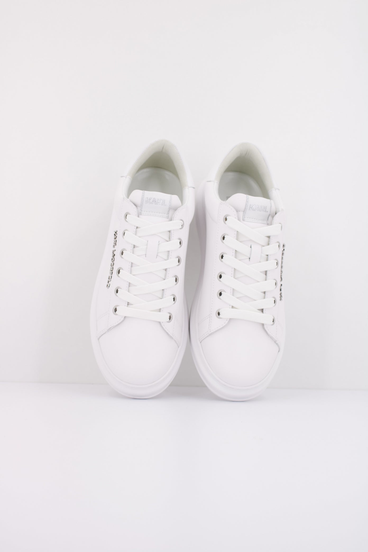 KARL LAGERFELD KAPRI MENS KARL NFT KOUNTE en color BLANCO (3)