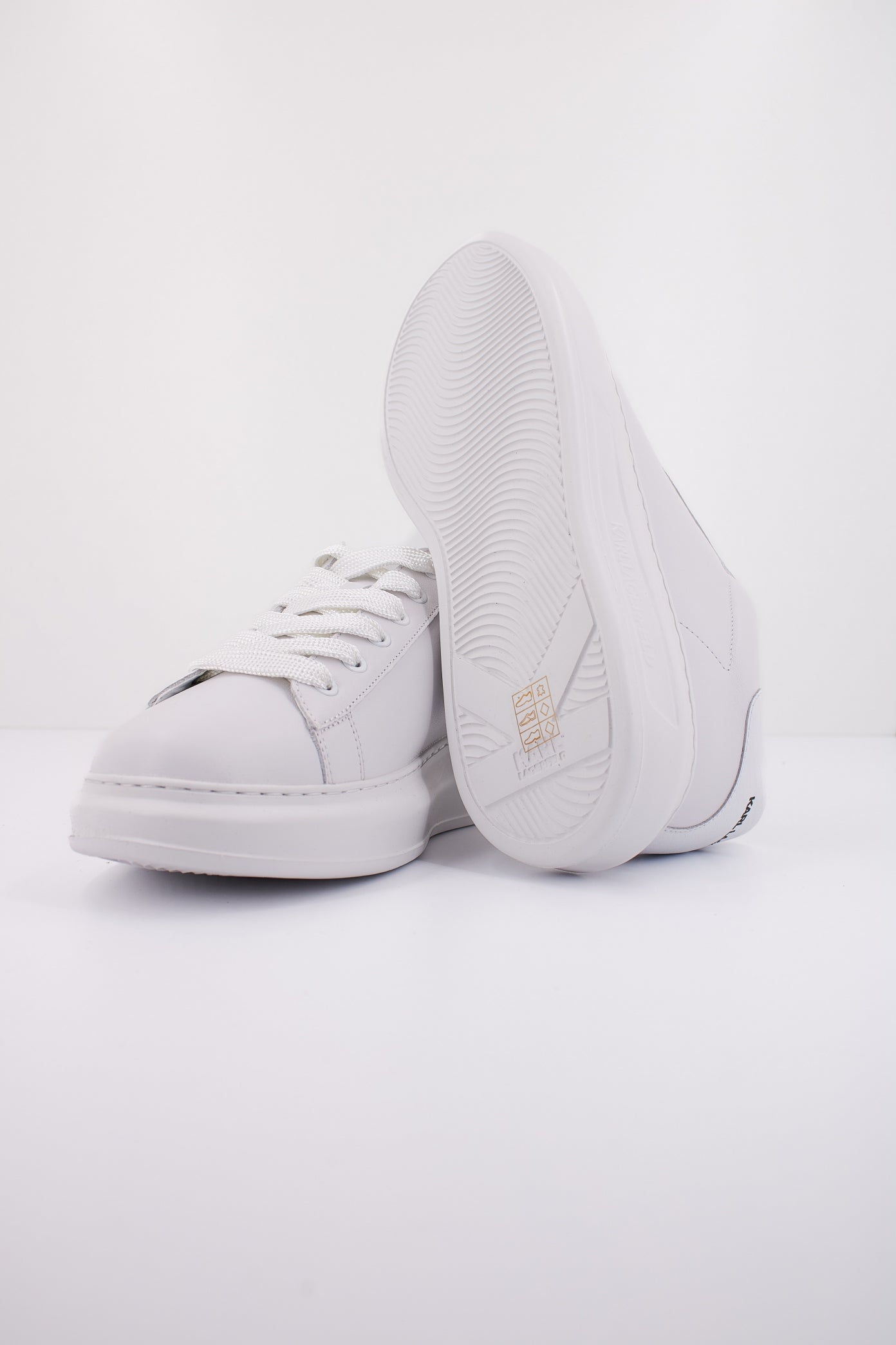 KARL LAGERFELD KAPRI MENS PYTHON TAB RSG L en color BLANCO (5)