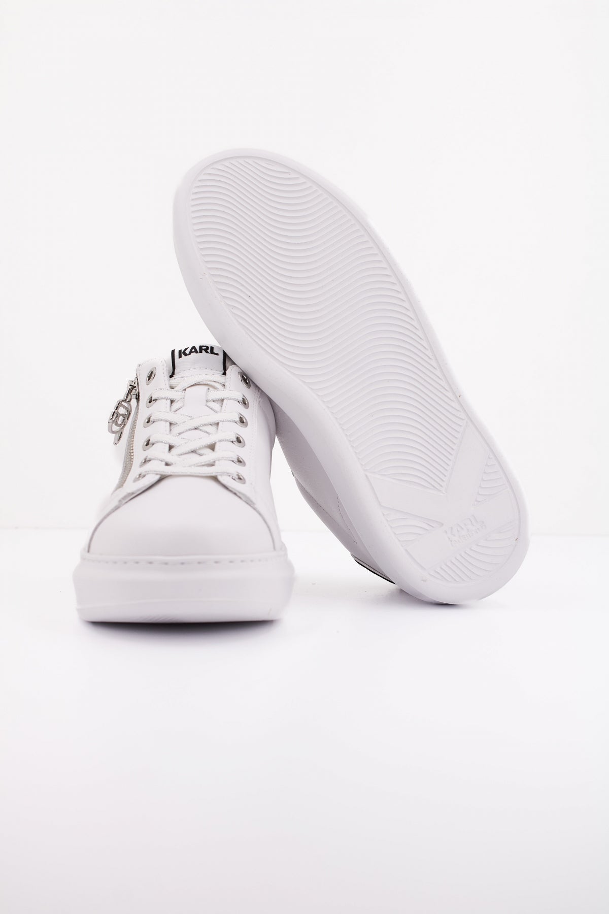 KARL LAGERFELD KAPRI STUD ZIP LO LACE en color BLANCO (5)