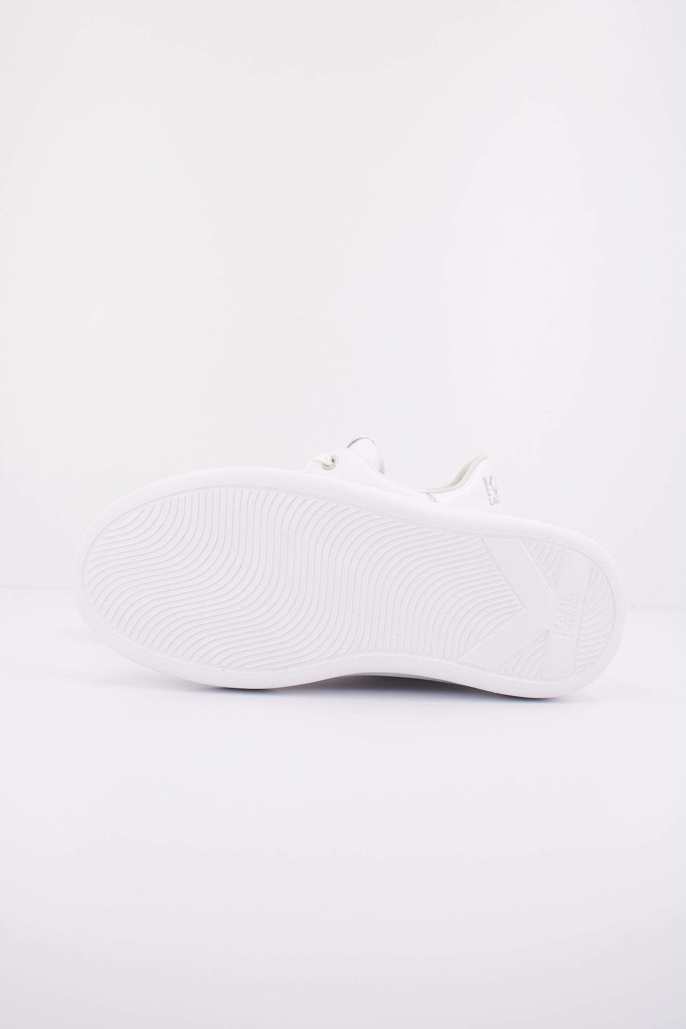 KARL LAGERFELD KAPRI METAL MAISON en color BLANCO (5)