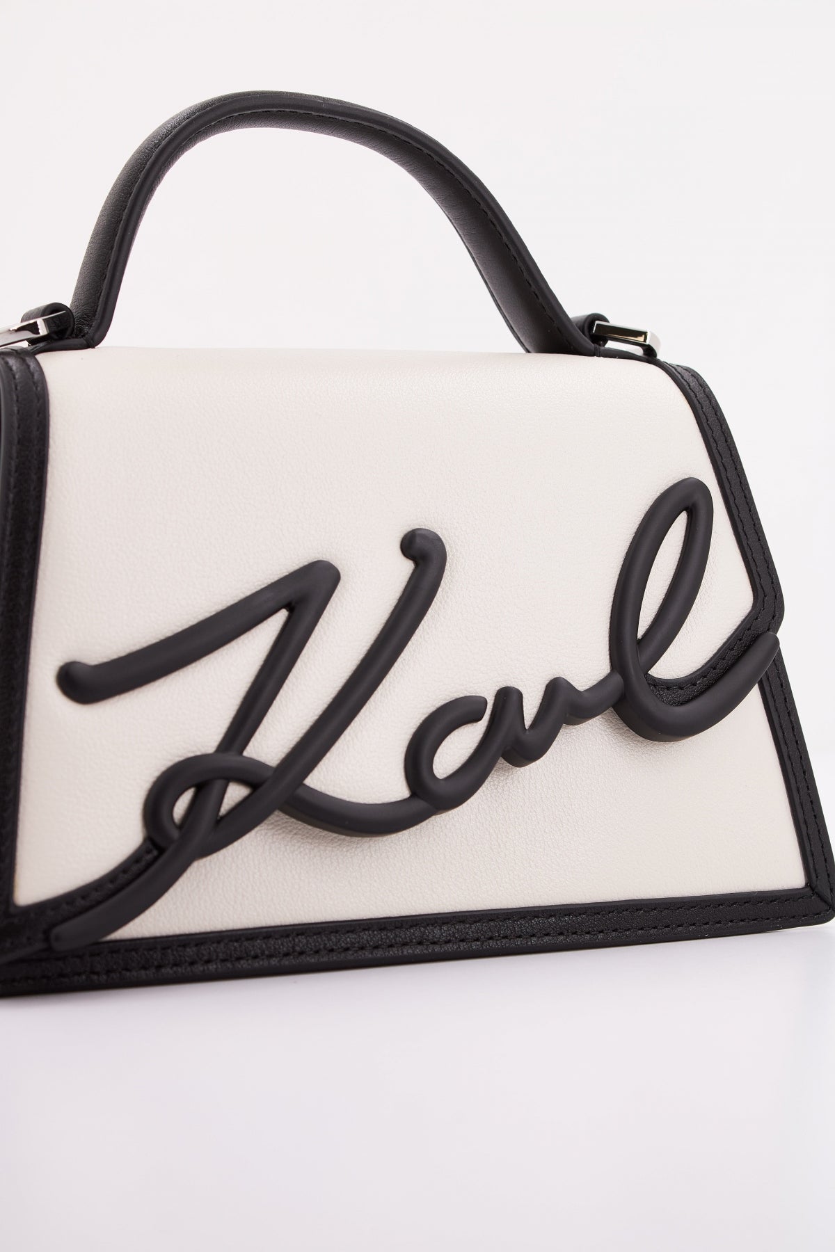 KARL LAGERFELD K/SIGNATURE . SP SM CB en color BLANCO (4)