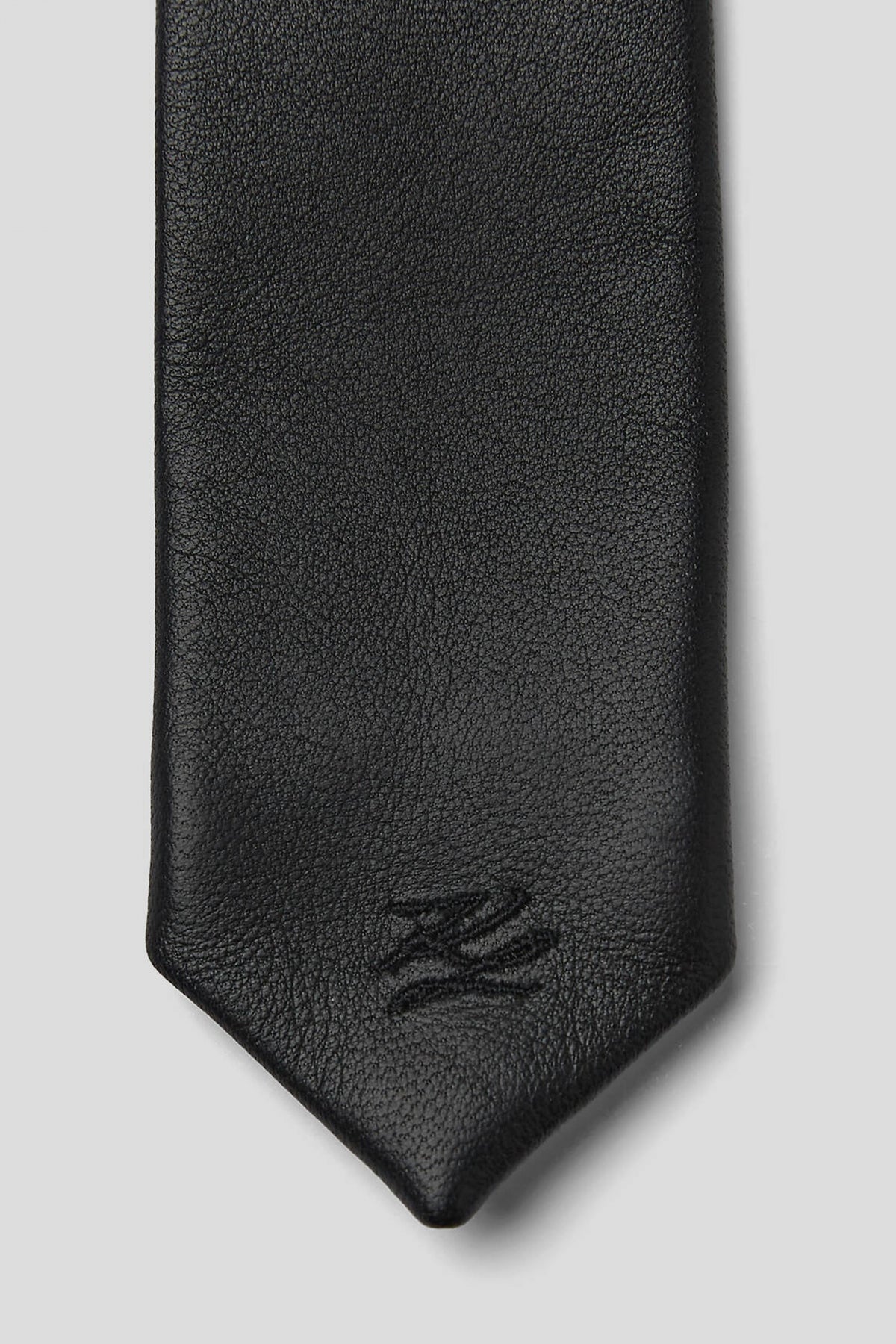 KARL LAGERFELD W en color NEGRO (4)