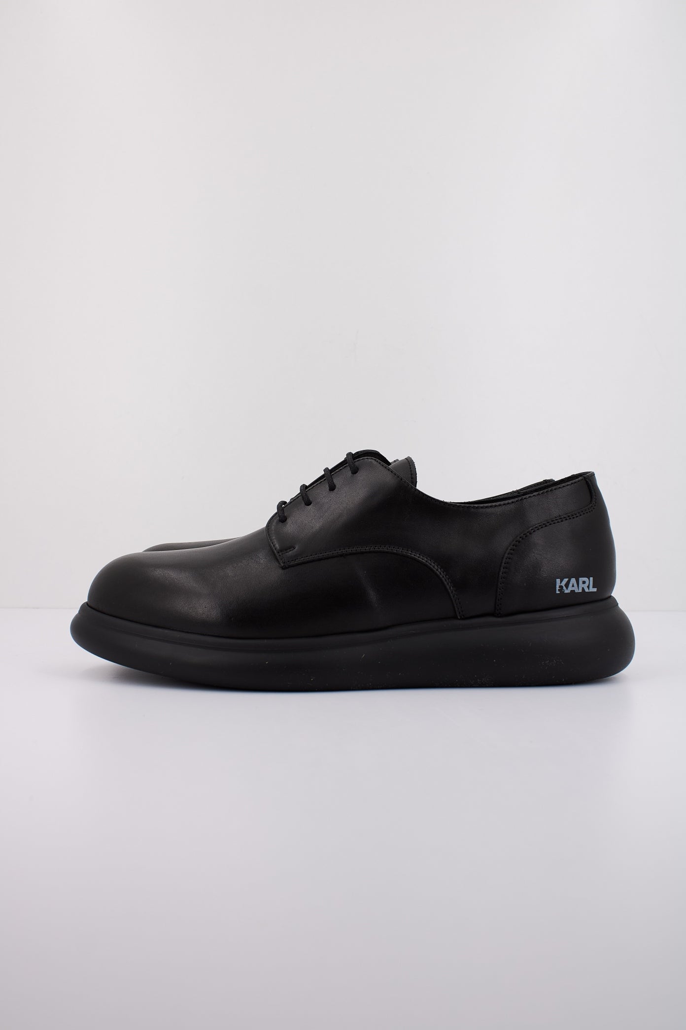 KARL LAGERFELD GRANBY LACE LO en color NEGRO (1)