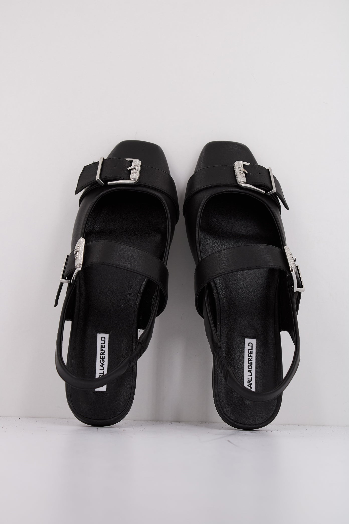 KARL LAGERFELD KONNIE DOUBLE BUCKLE SLING en color NEGRO (3)