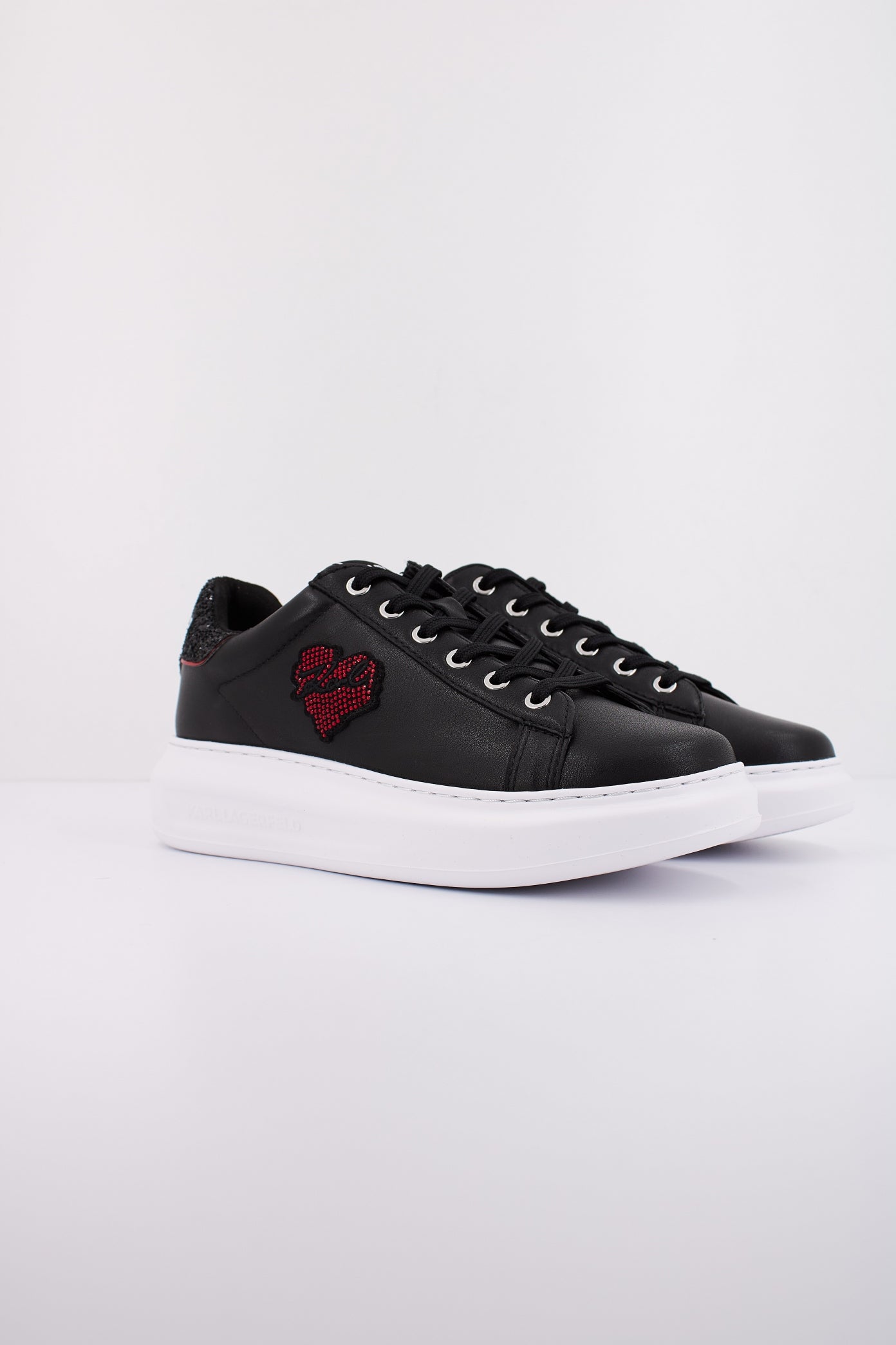 KARL LAGERFELD KAPRI HEART OF KARL LO LAC en color NEGRO (2)