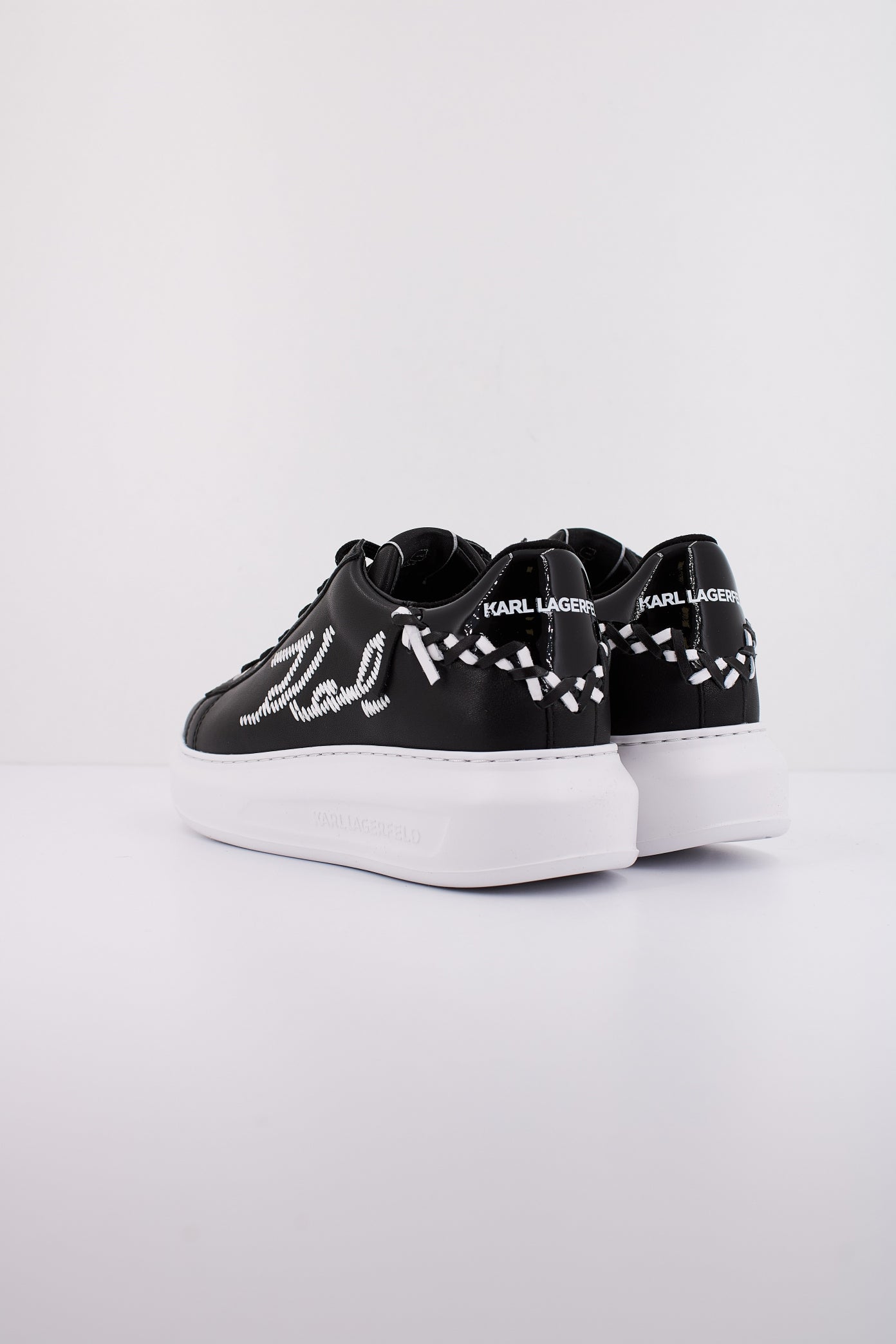 KARL LAGERFELD KAPRI WHIPSTITCH LO LACE en color NEGRO (4)