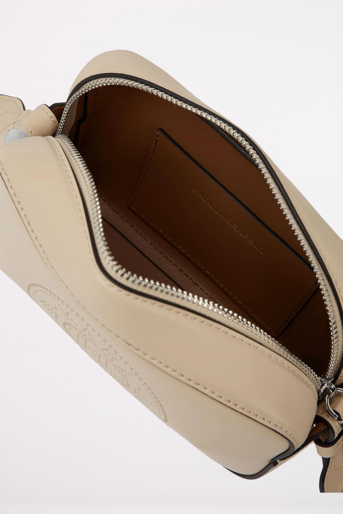 KARL LAGERFELD CIRLCE CAMERA BAG PERFORAT en color BEIS (3)