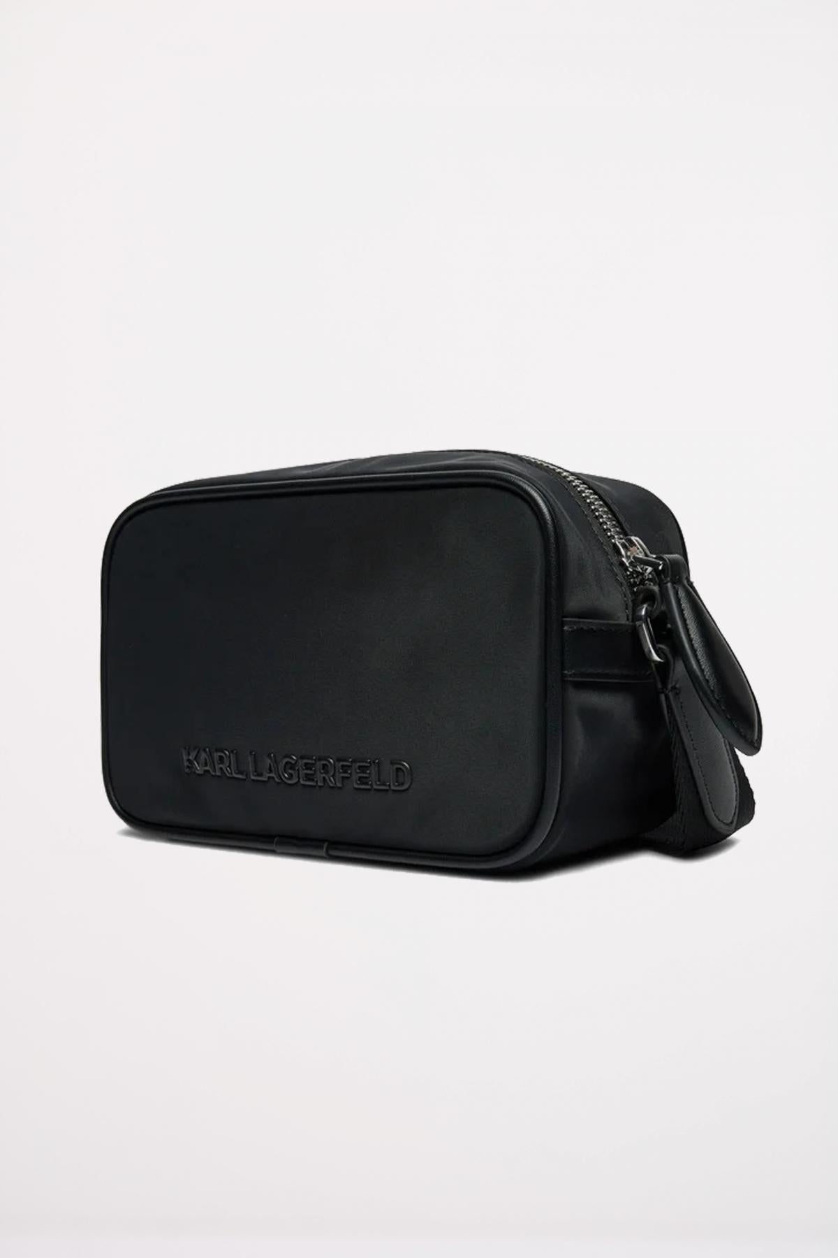 KARL LAGERFELD IKON NYLON CAMERA BAG en color NEGRO (2)