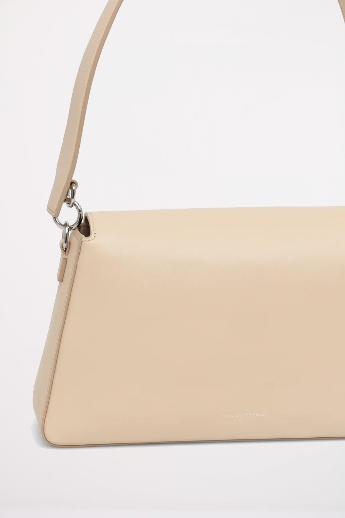 KARL LAGERFELD IKON K SOFT SHOULDER BAG en color MARRON CLARO (3)