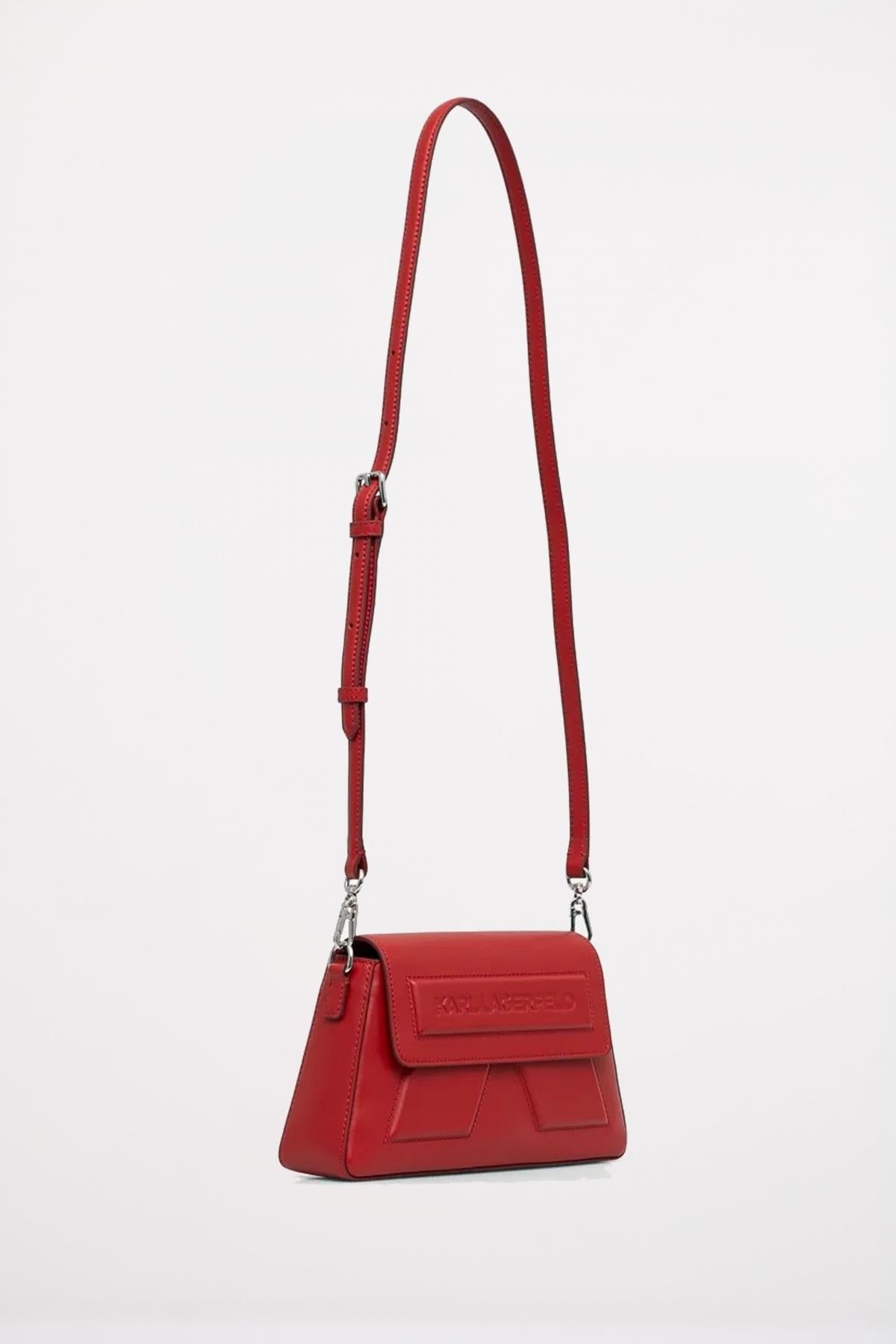 KARL LAGERFELD IKON K SOFT CROSSBODY en color ROJO  (2)