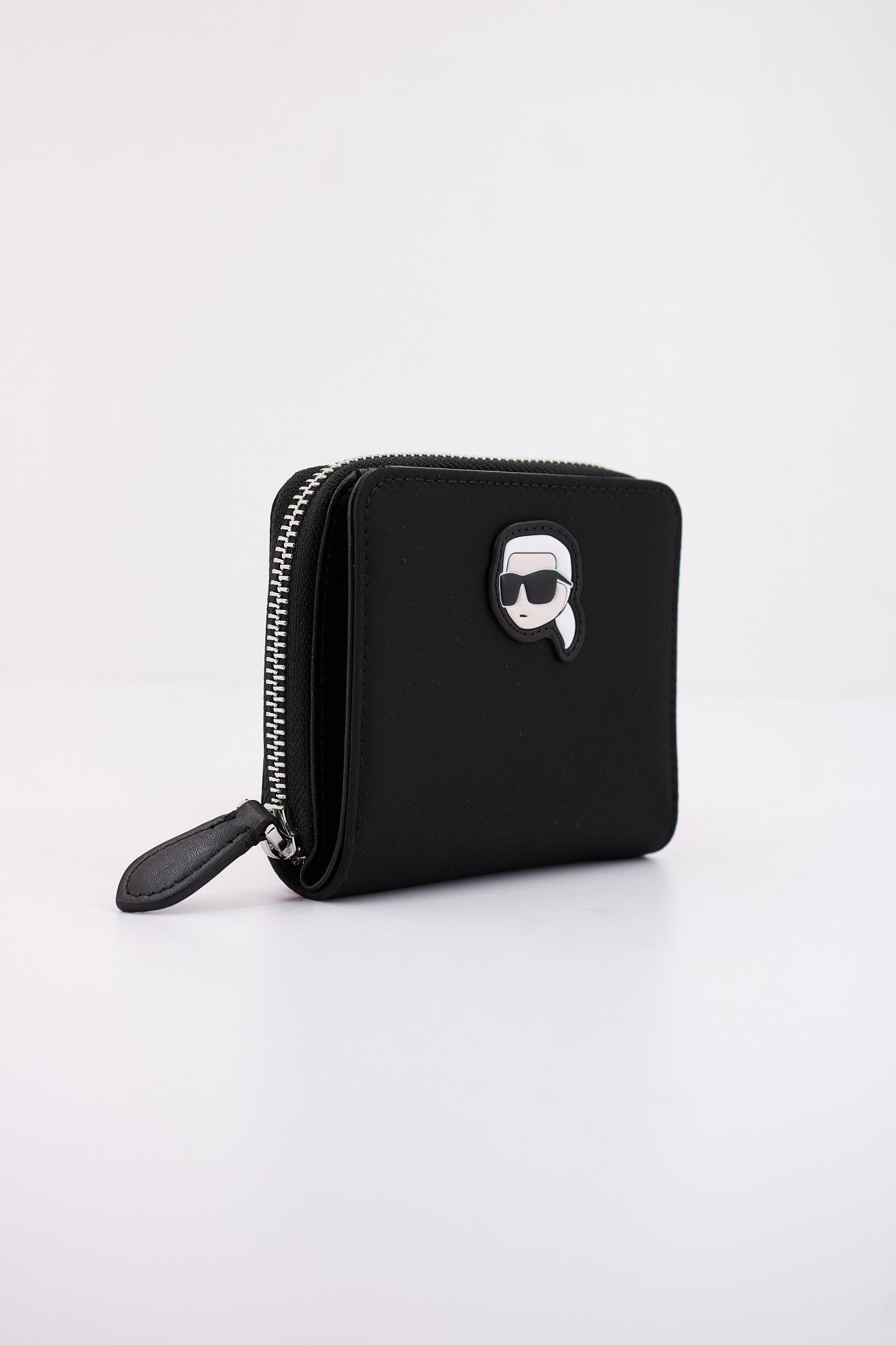 KARL LAGERFELD IKON NYLON MD BFD WLLT en color NEGRO (2)