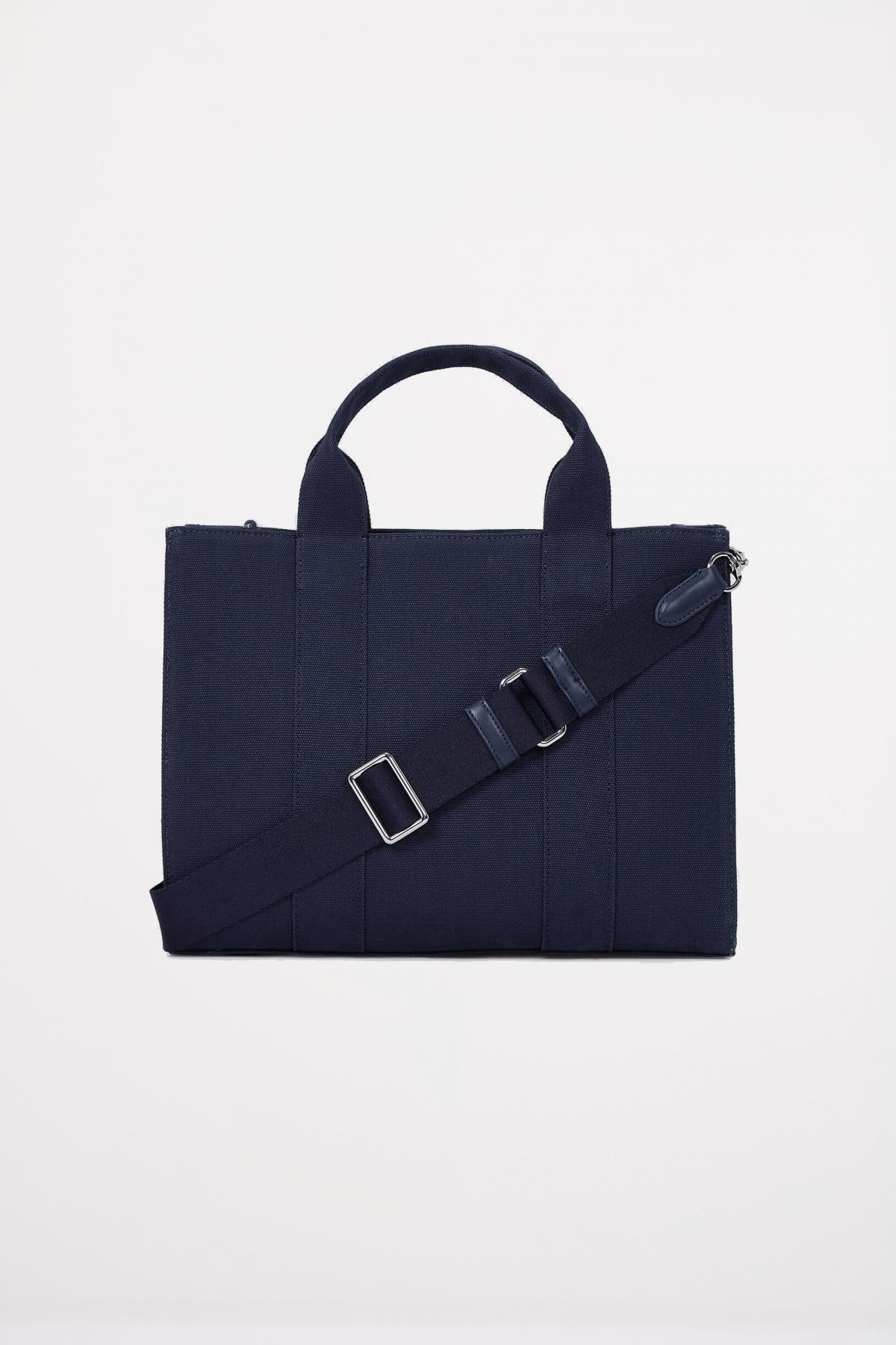 KARL LAGERFELD RSG SQUARE MEDIUM TOTE en color AZUL (2)