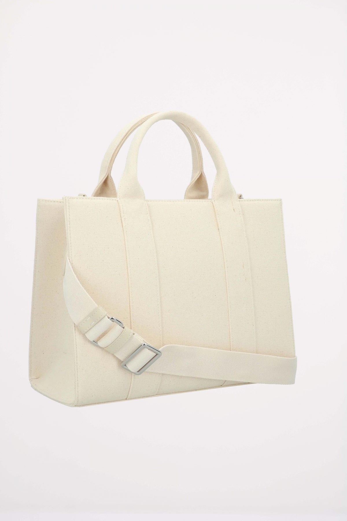KARL LAGERFELD RSG SQUARE MEDIUM TOTE en color BEIS (2)