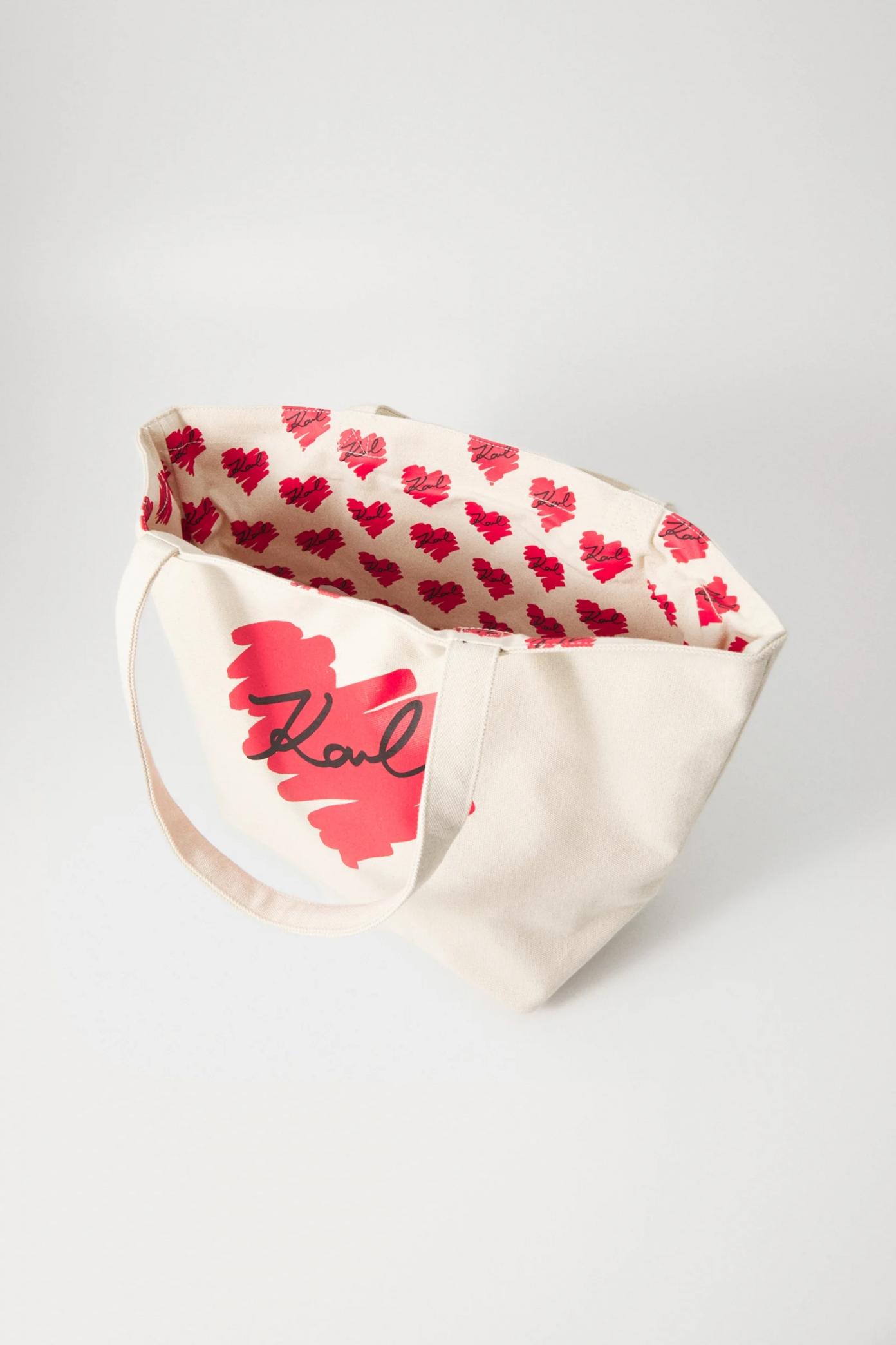 KARL LAGERFELD HEARTS REVERSIBLE SHOPPER en color BEIS (3)