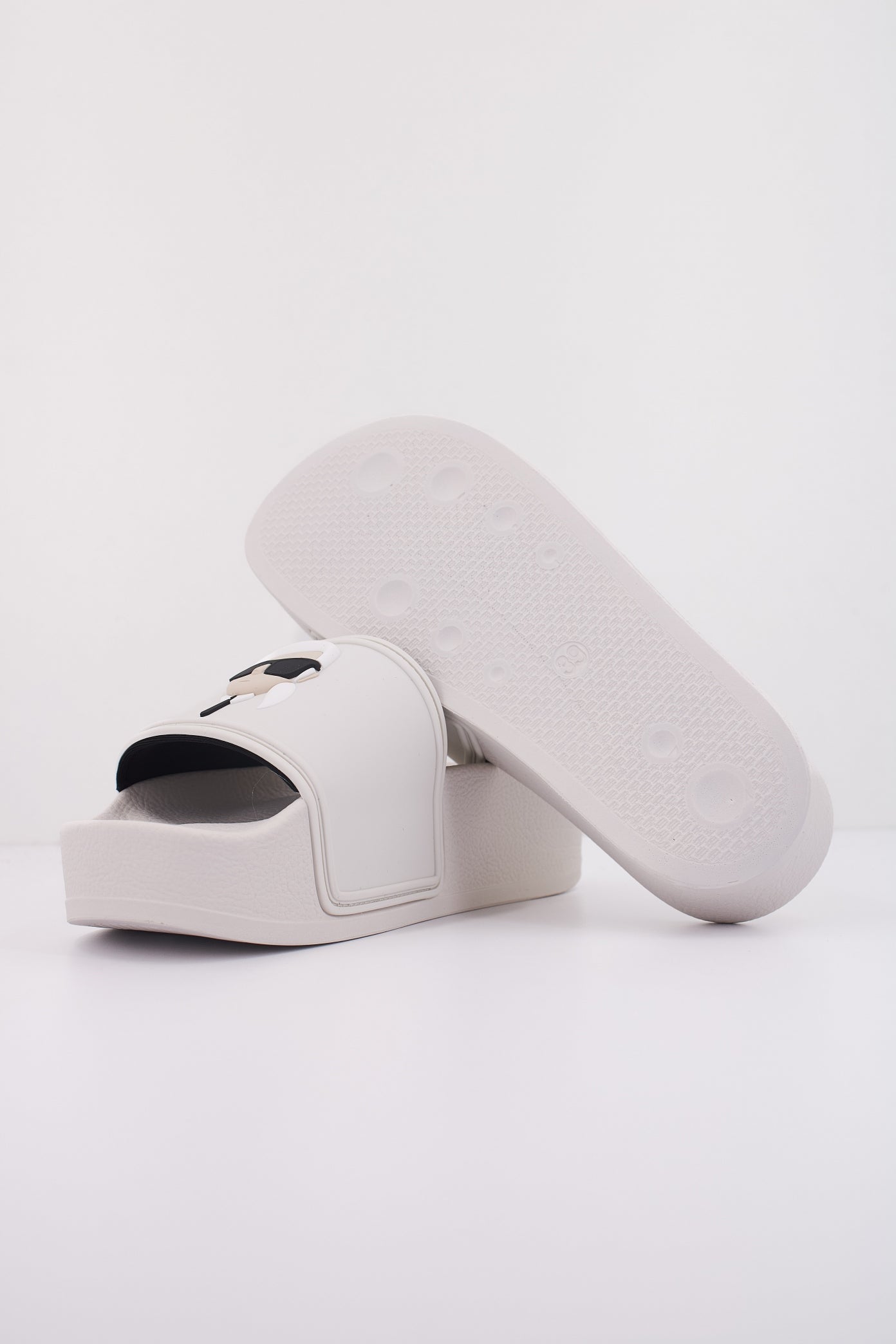 KARL LAGERFELD KONDO MAXI KARL NFT SLIDE en color BLANCO (5)