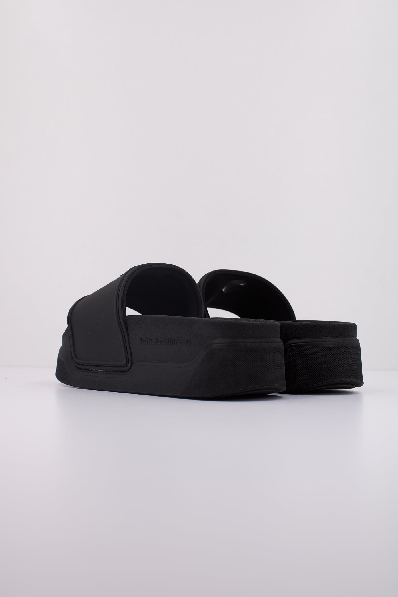 KARL LAGERFELD KL KONDOMINIUM en color NEGRO (4)
