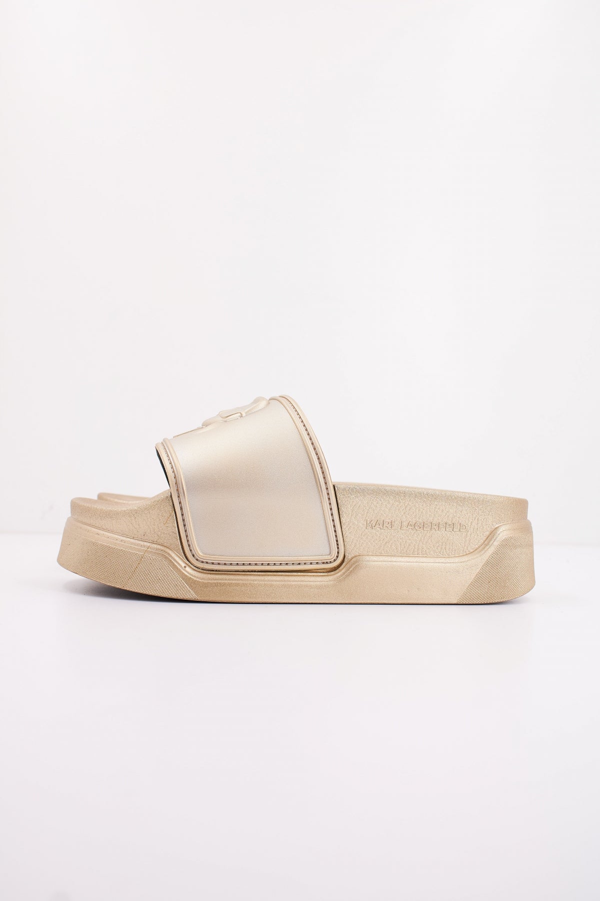 KARL LAGERFELD KONDOMINIUM KARL NFT RELIEF en color ORO (1)