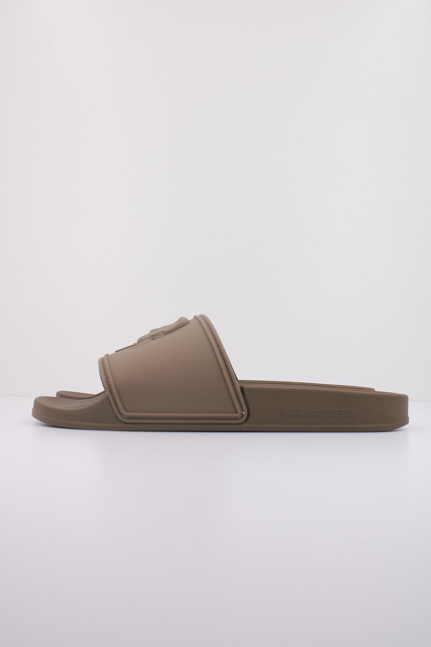 KARL LAGERFELD KLA KONDO en color VERDE (1)