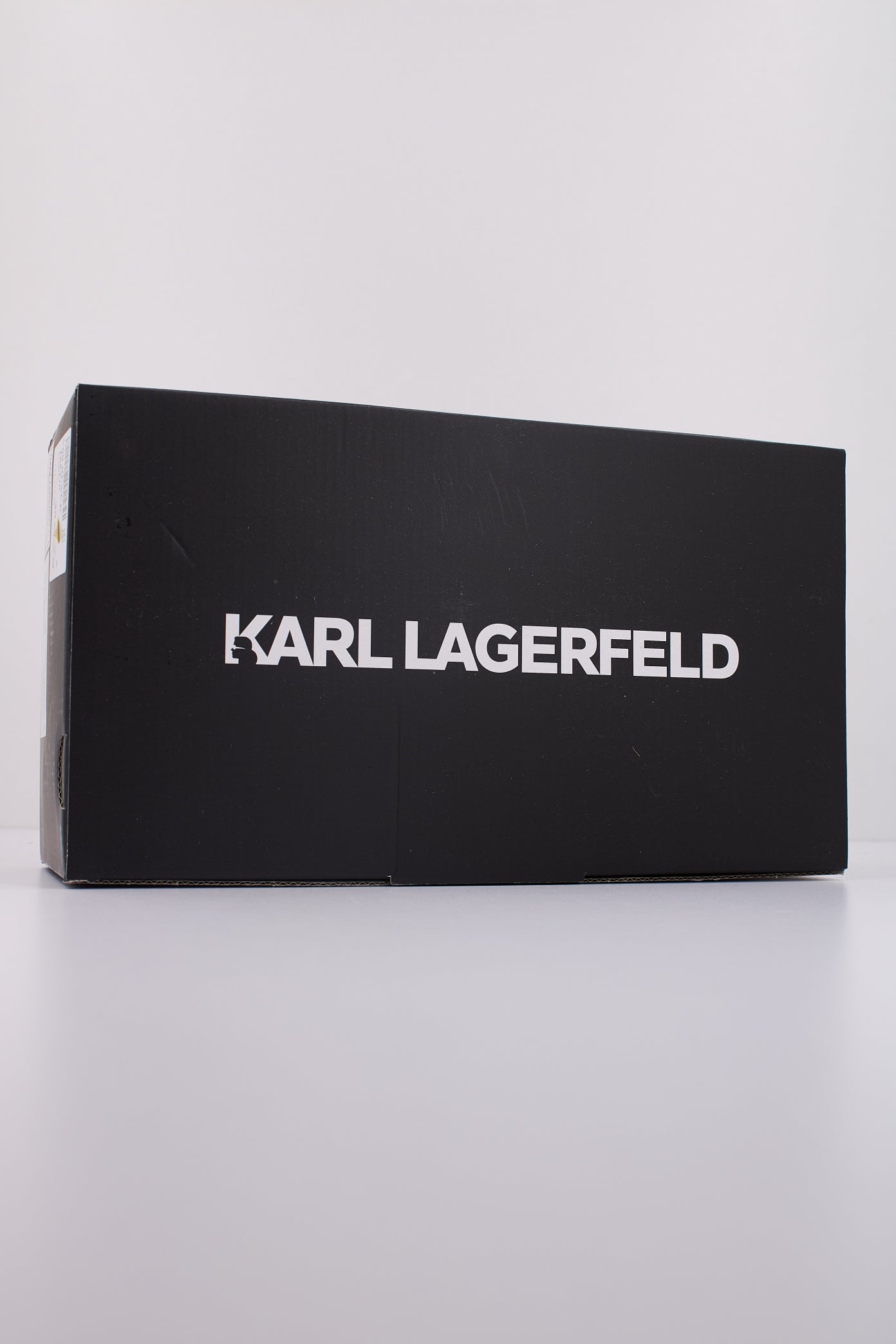 KARL LAGERFELD KLA KONDO en color VERDE (6)
