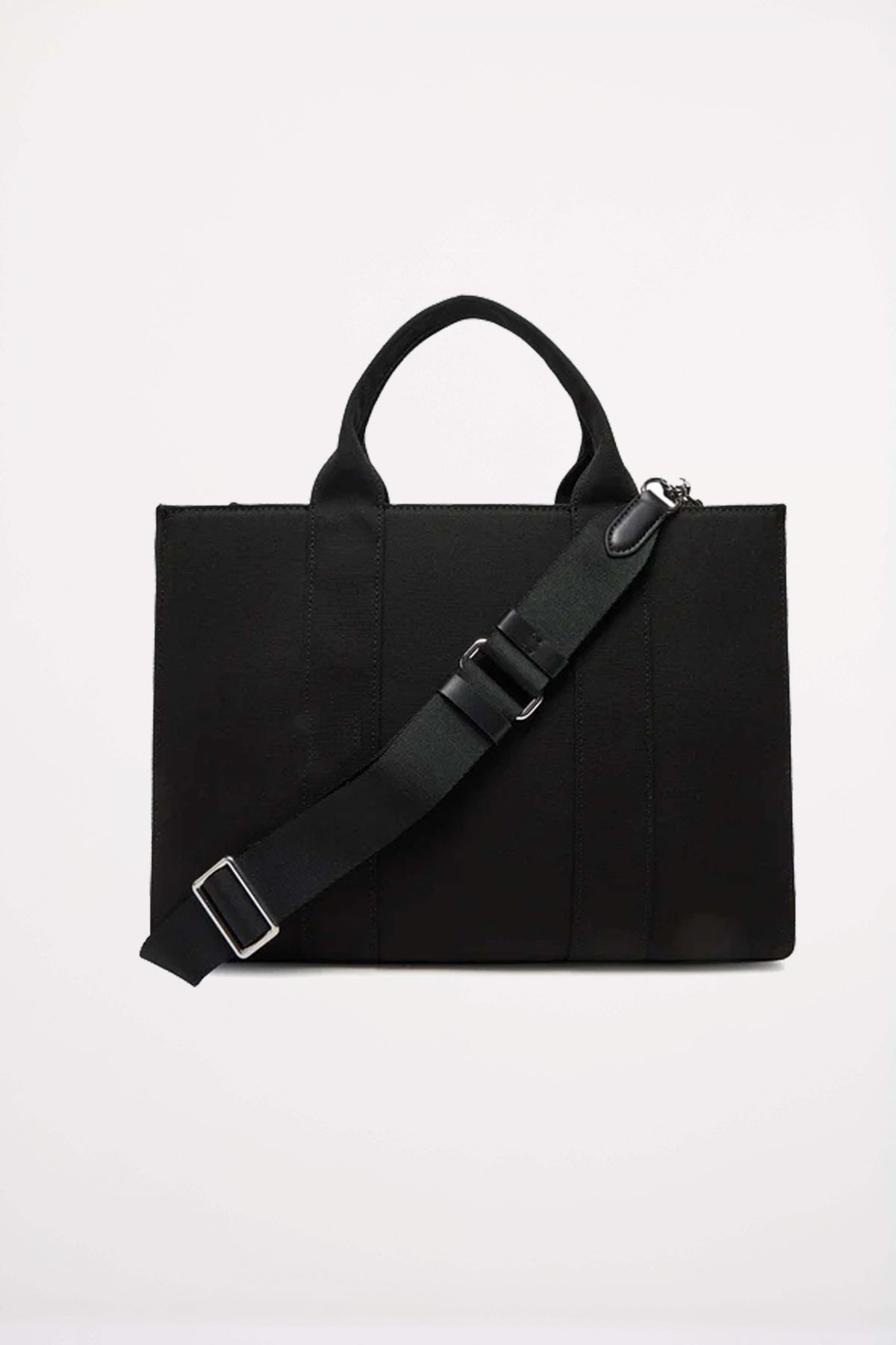 KARL LAGERFELD IKON KARL SQUARE TOTE en color NEGRO (2)