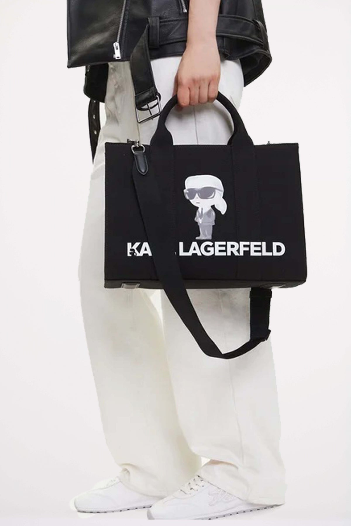 KARL LAGERFELD IKON KARL SQUARE TOTE en color NEGRO (4)