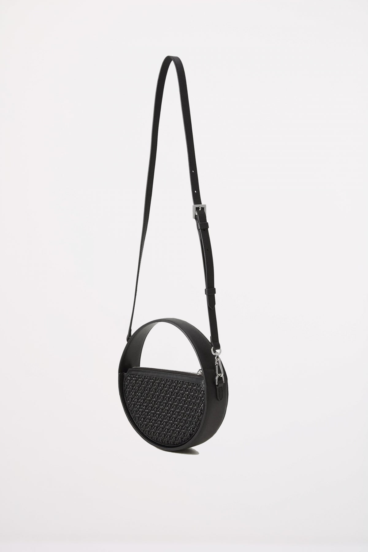 KARL LAGERFELD K SIGNATURE SP ROUND WOVEN en color NEGRO (2)