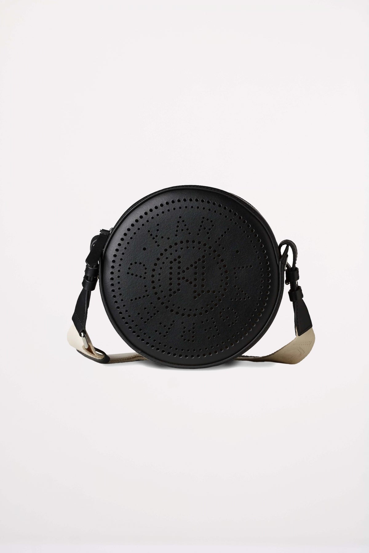 KARL LAGERFELD K CIRCLE ROUND CB PERFORAT en color NEGRO (1)