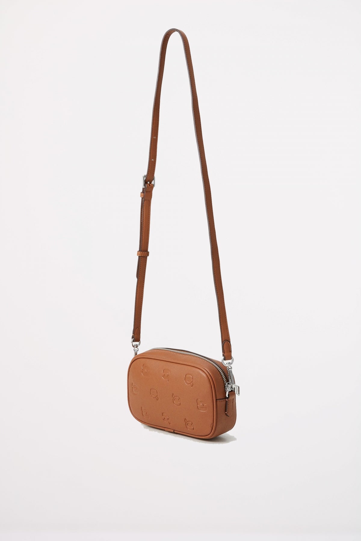KARL LAGERFELD IKON MONOGRAM SLIM CAMERAB en color MARRON (2)