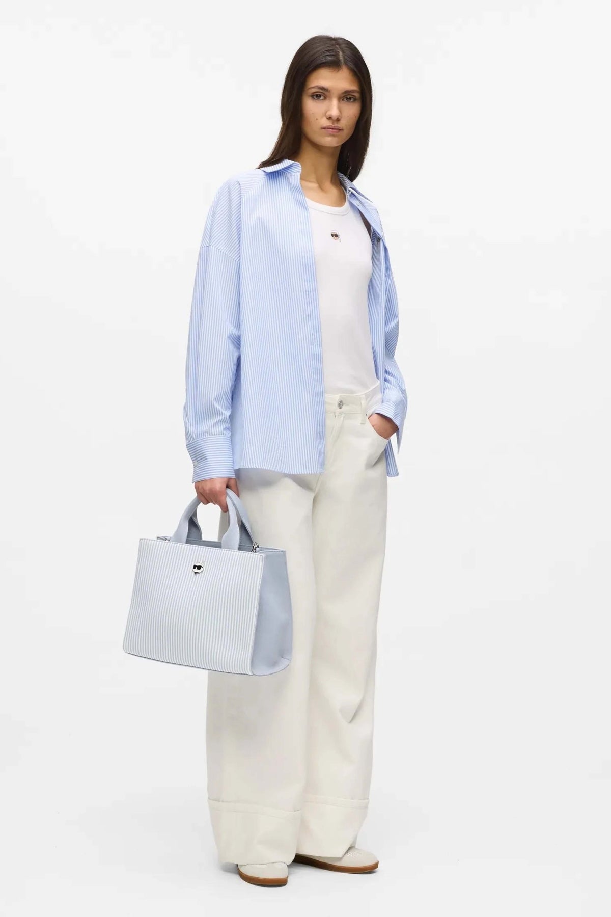 KARL LAGERFELD BW en color AZUL (1)
