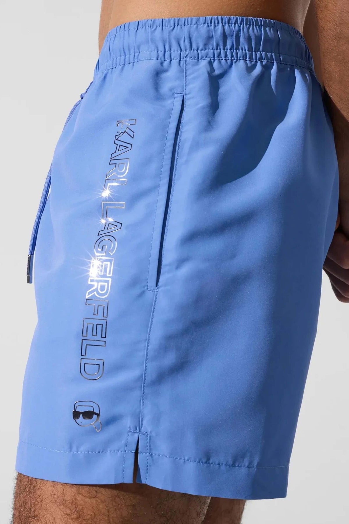 KARL LAGERFELD IKON SHINE SHORT BOARDSHOR en color AZUL (4)