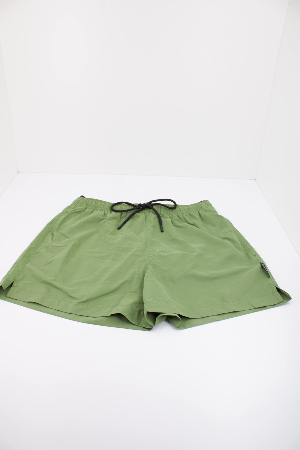 KARL LAGERFELD BM en color VERDE (2)