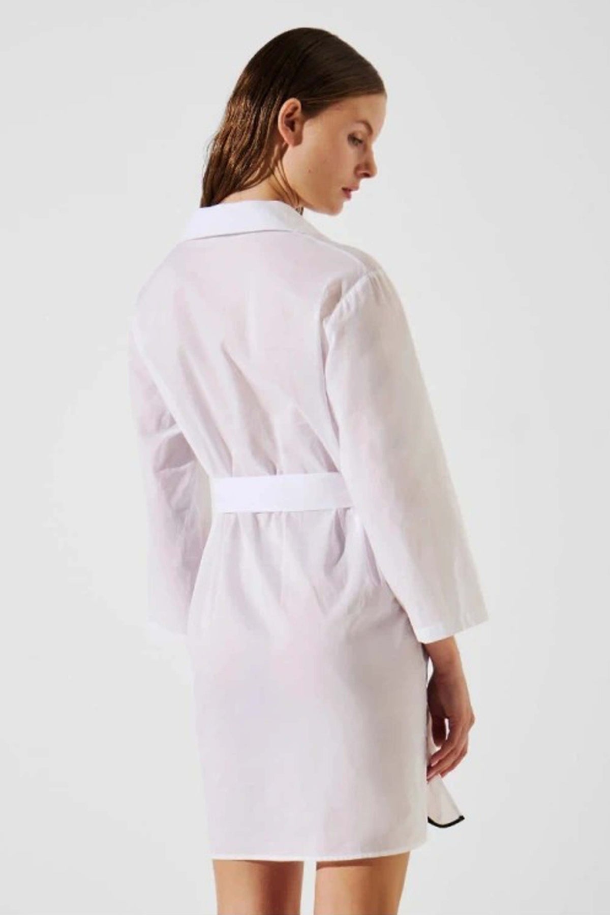 KARL LAGERFELD DNA SIGNATURE BEACH D en color BLANCO (2)