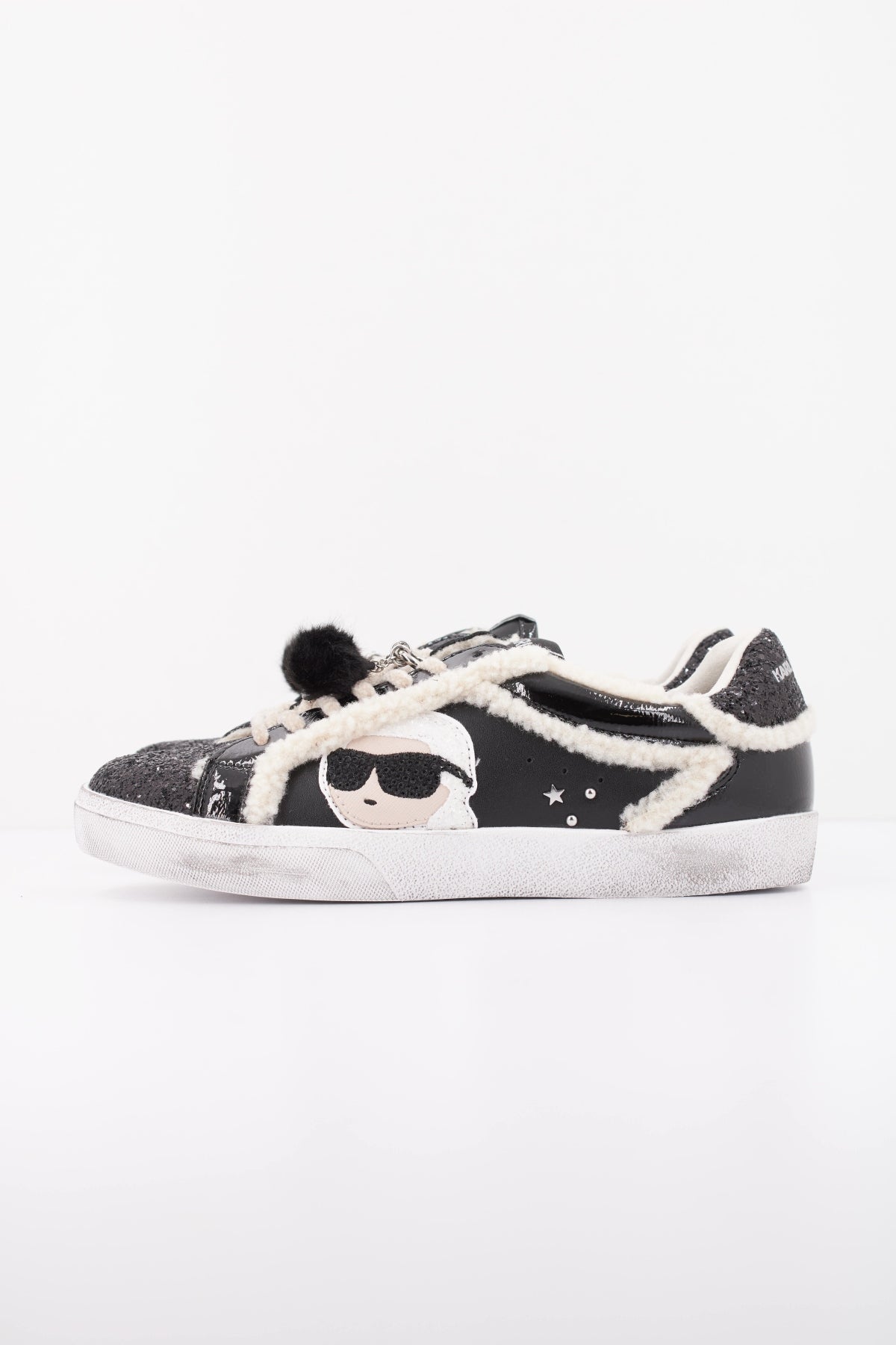 KARL LAGERFELD SKOOL IKONIC PEEP LINED LO en color (1)