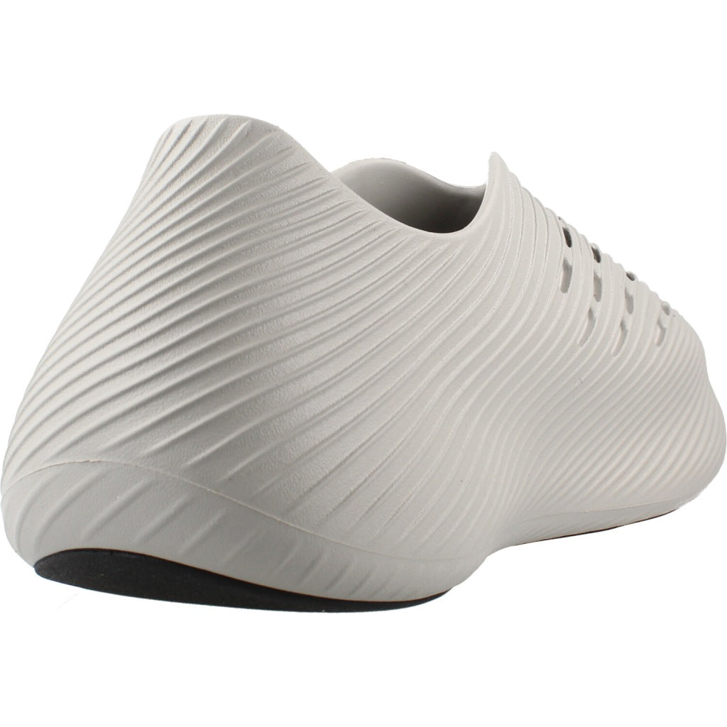 ADIDAS KI en color GRIS (3)