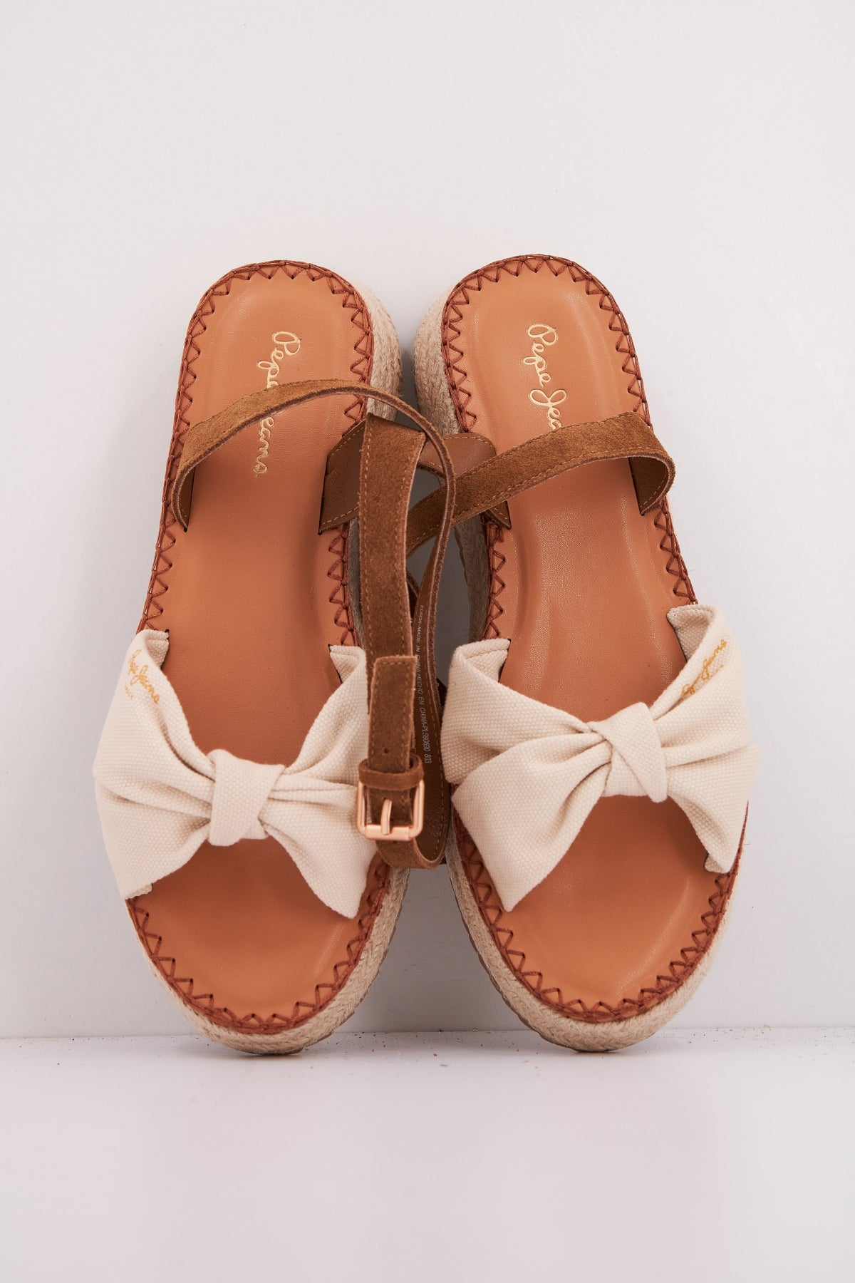 PEPE JEANS KATE BASS en color MARRON CLARO (4)